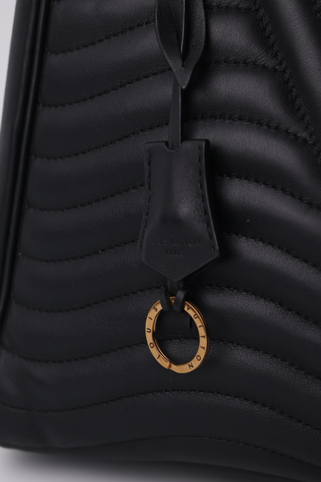 Louis Vuitton Tote New Wave