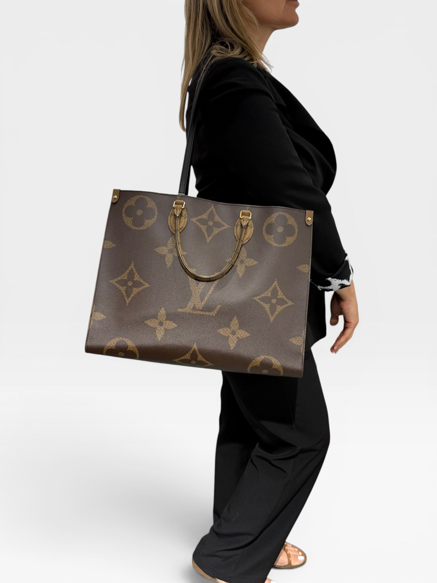 Louis Vuitton OnTheGo GM