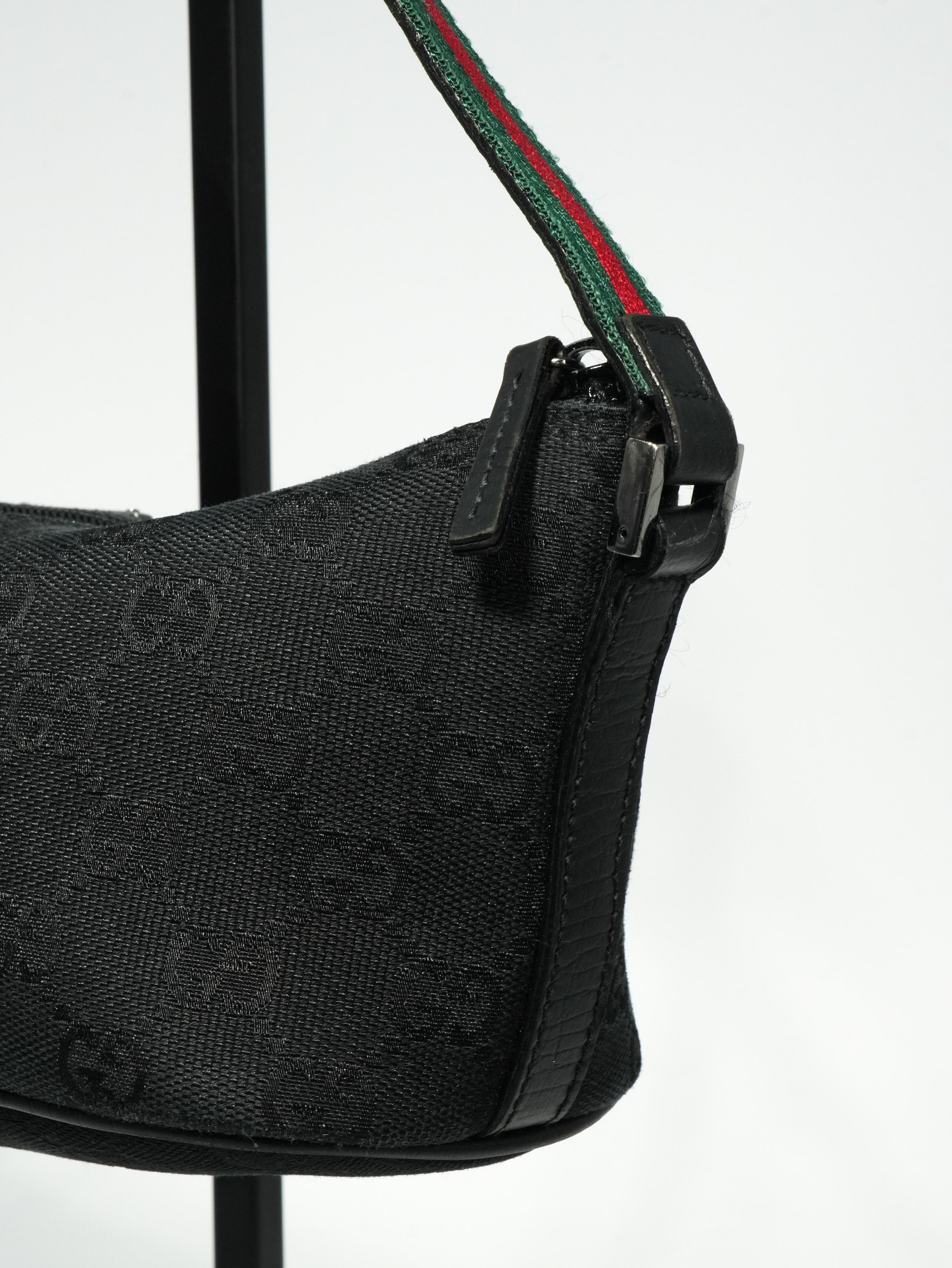 Gucci Boat Bag GG Wave