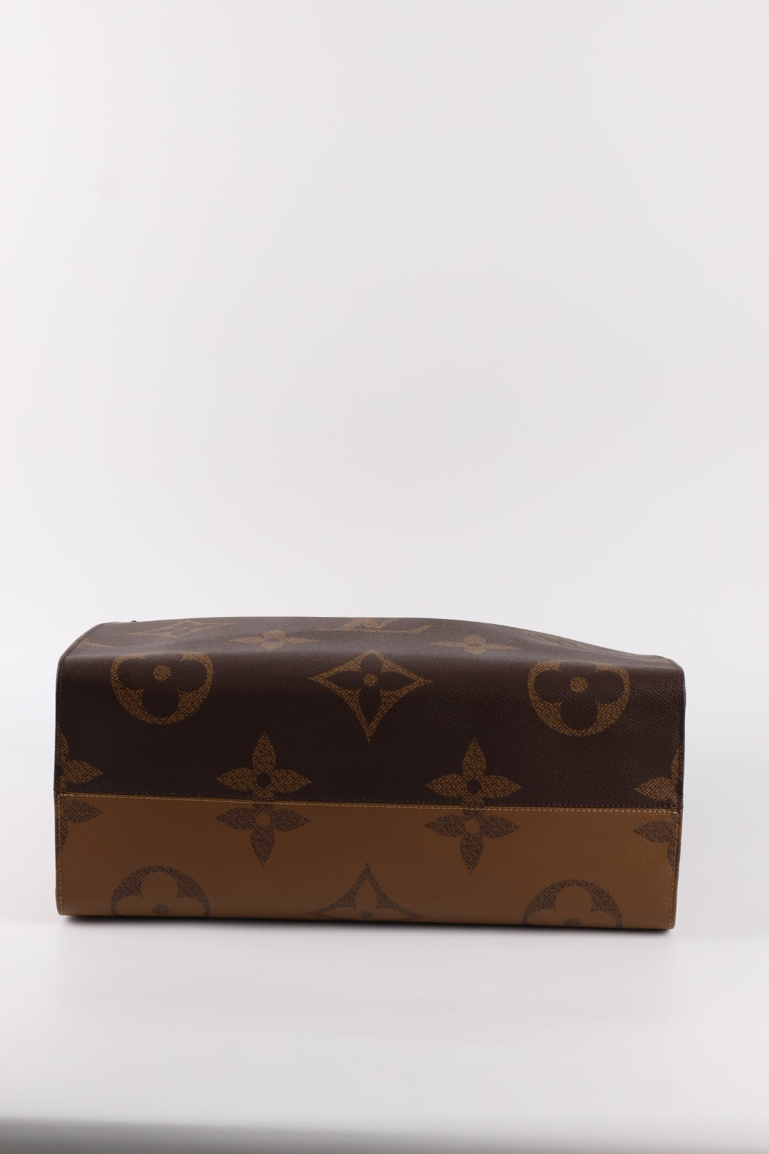 Louis Vuitton OnTheGo GM
