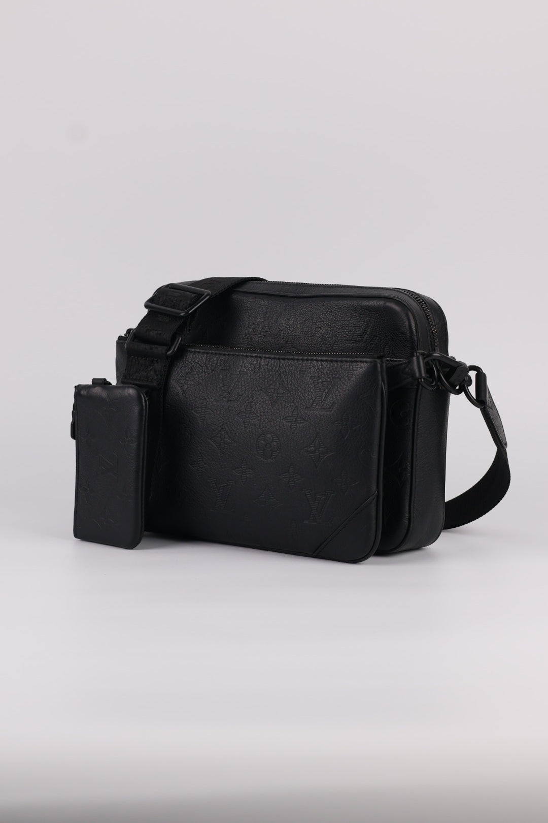 Louis Vuitton Trio Messenger Shadow