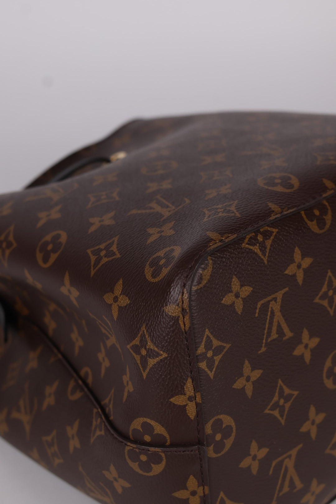 Louis Vuitton Neo Noé MM Monogram