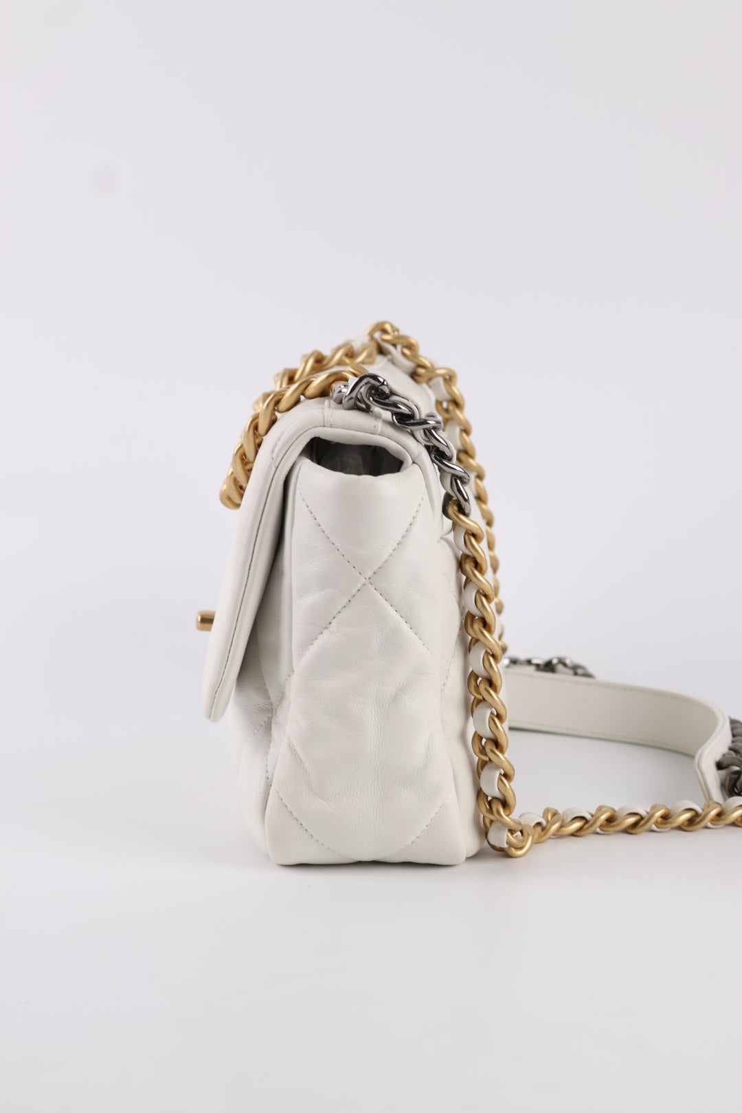 Chanel 19 in Pelle