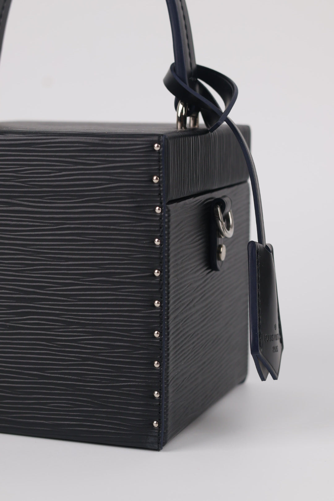 Louis Vuitton Bleecker Epi