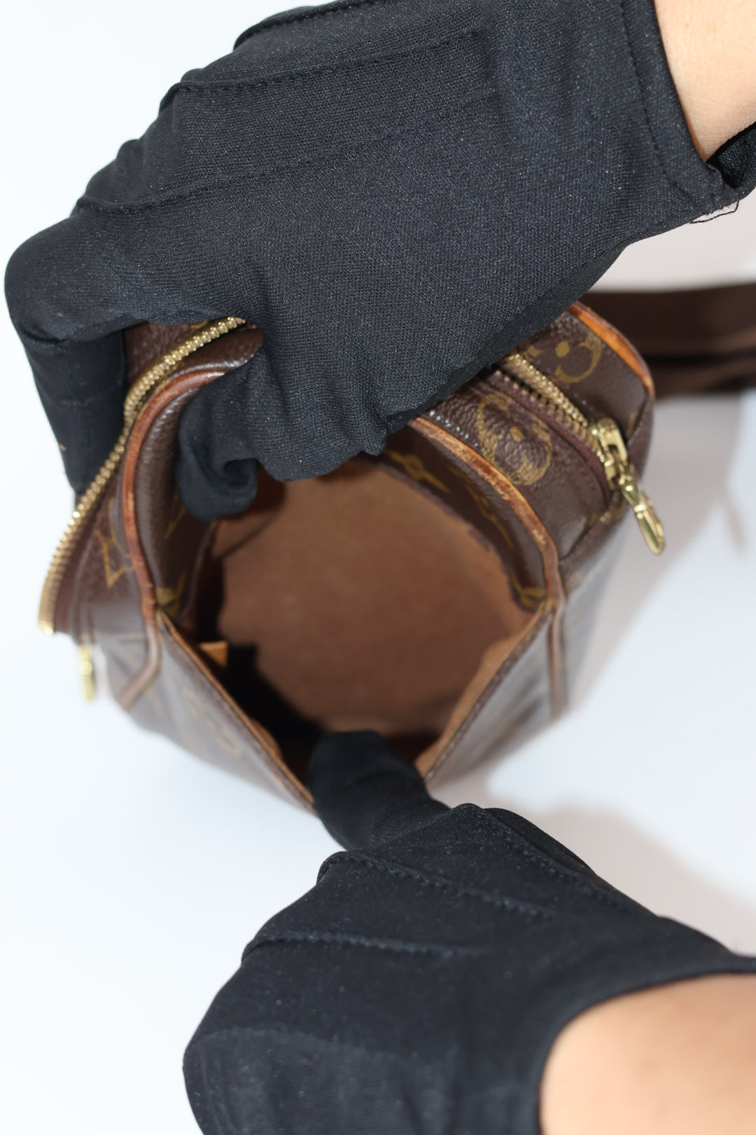 Louis Vuitton Marsupio Gange Monogram