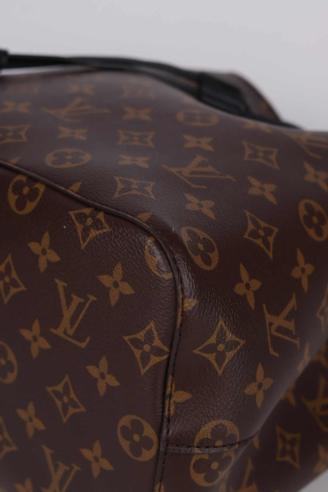 Louis Vuitton Neo Noé MM Monogram