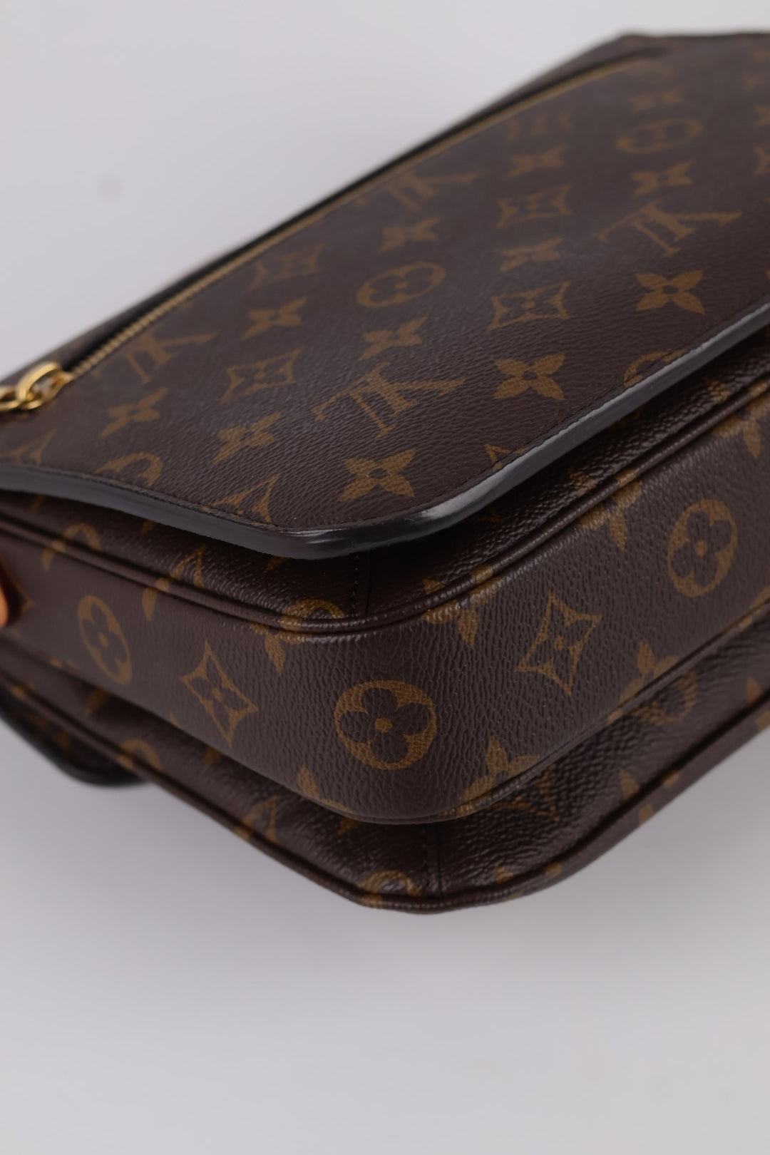 Louis Vuitton Métis Monogram
