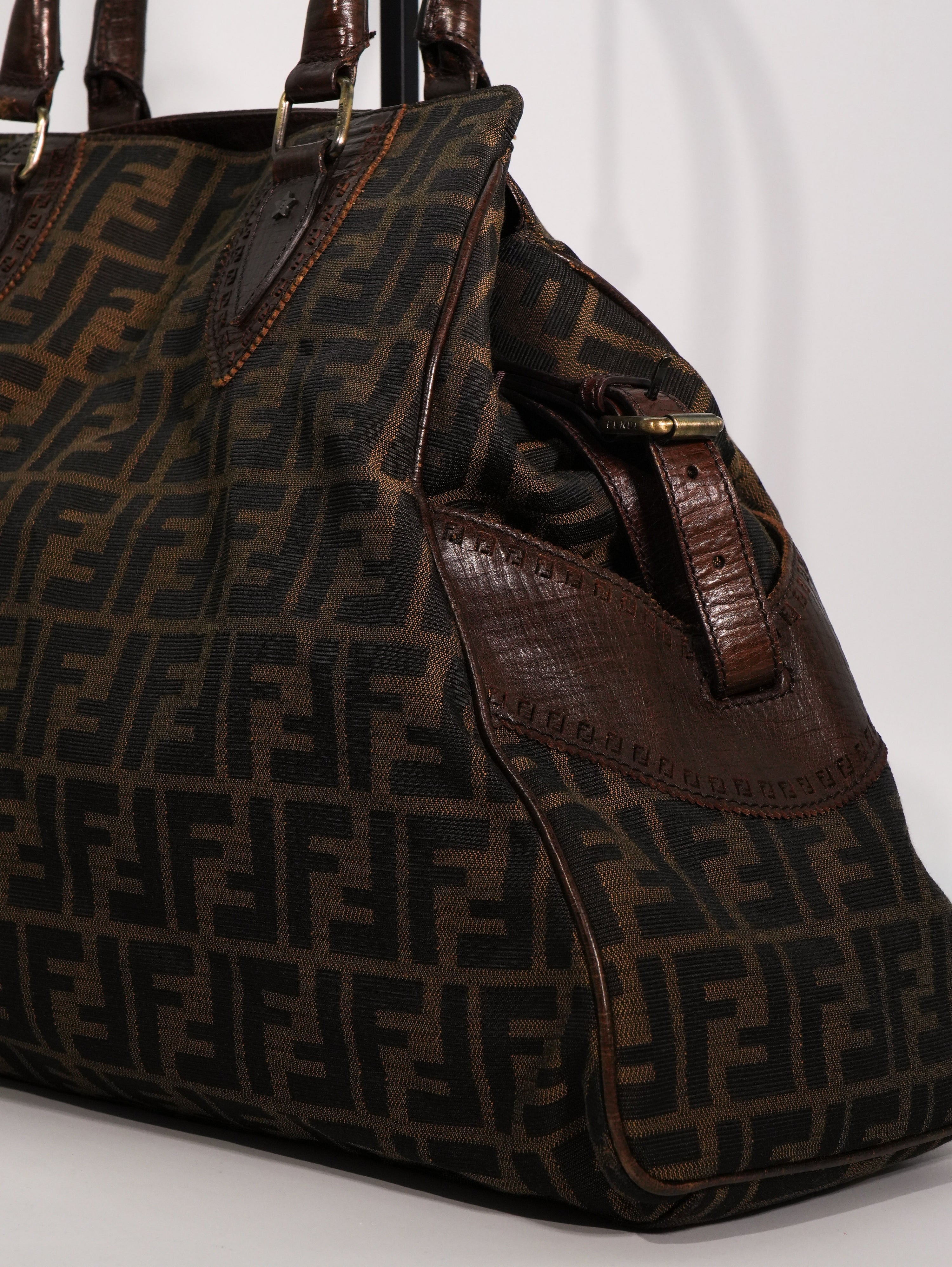 Fendi De Jour Large FF Logo