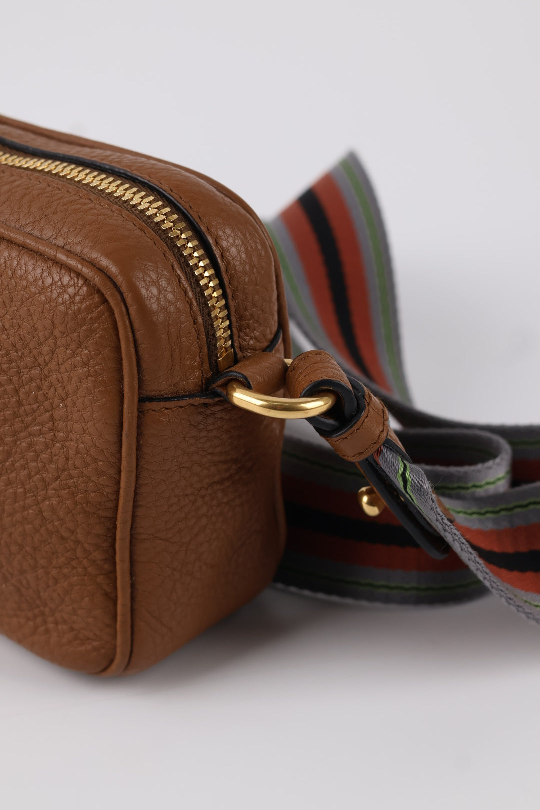 Prada Mini Camera Bag in Pelle