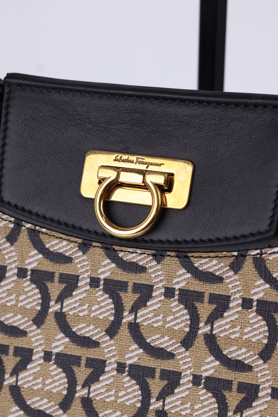 Ferragamo Tote Gancini