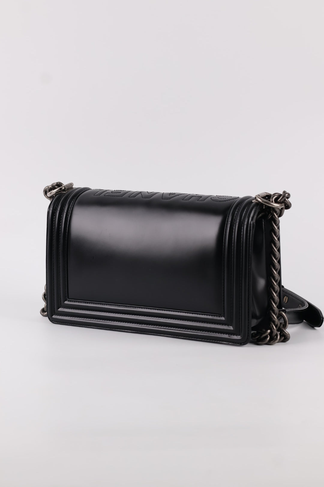 Chanel Boy Media in Pelle