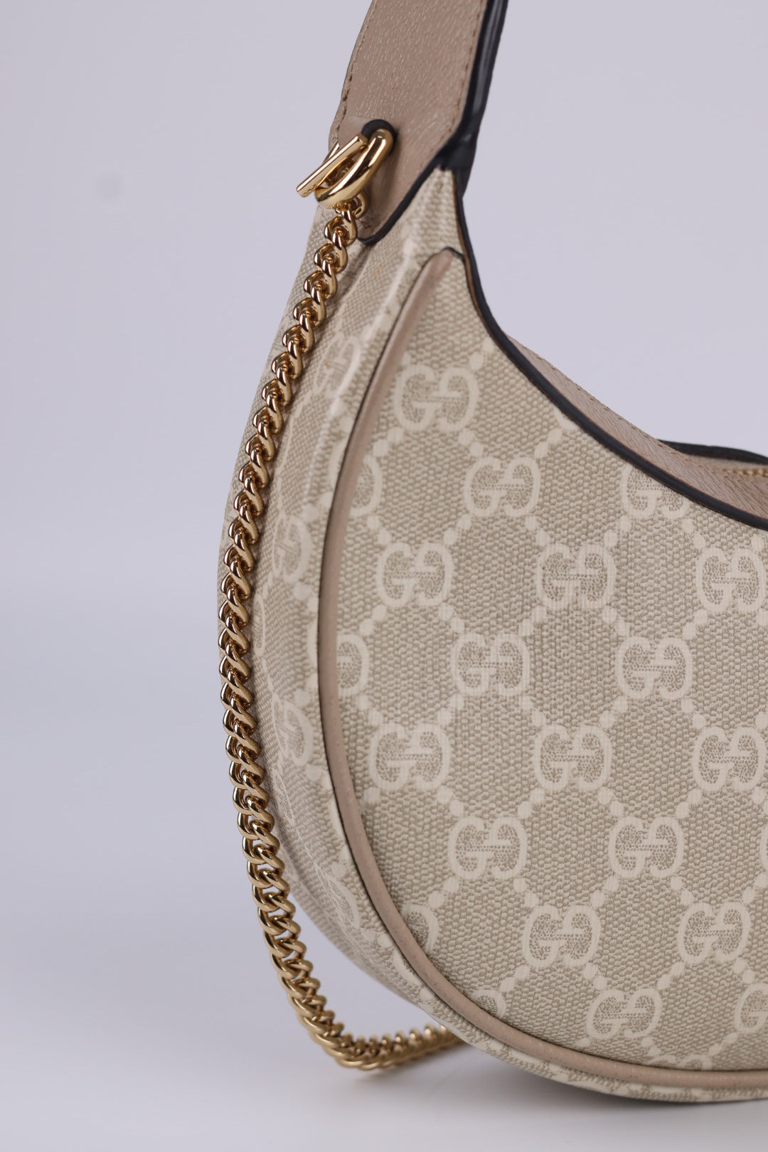 Gucci Hobo GG Supreme