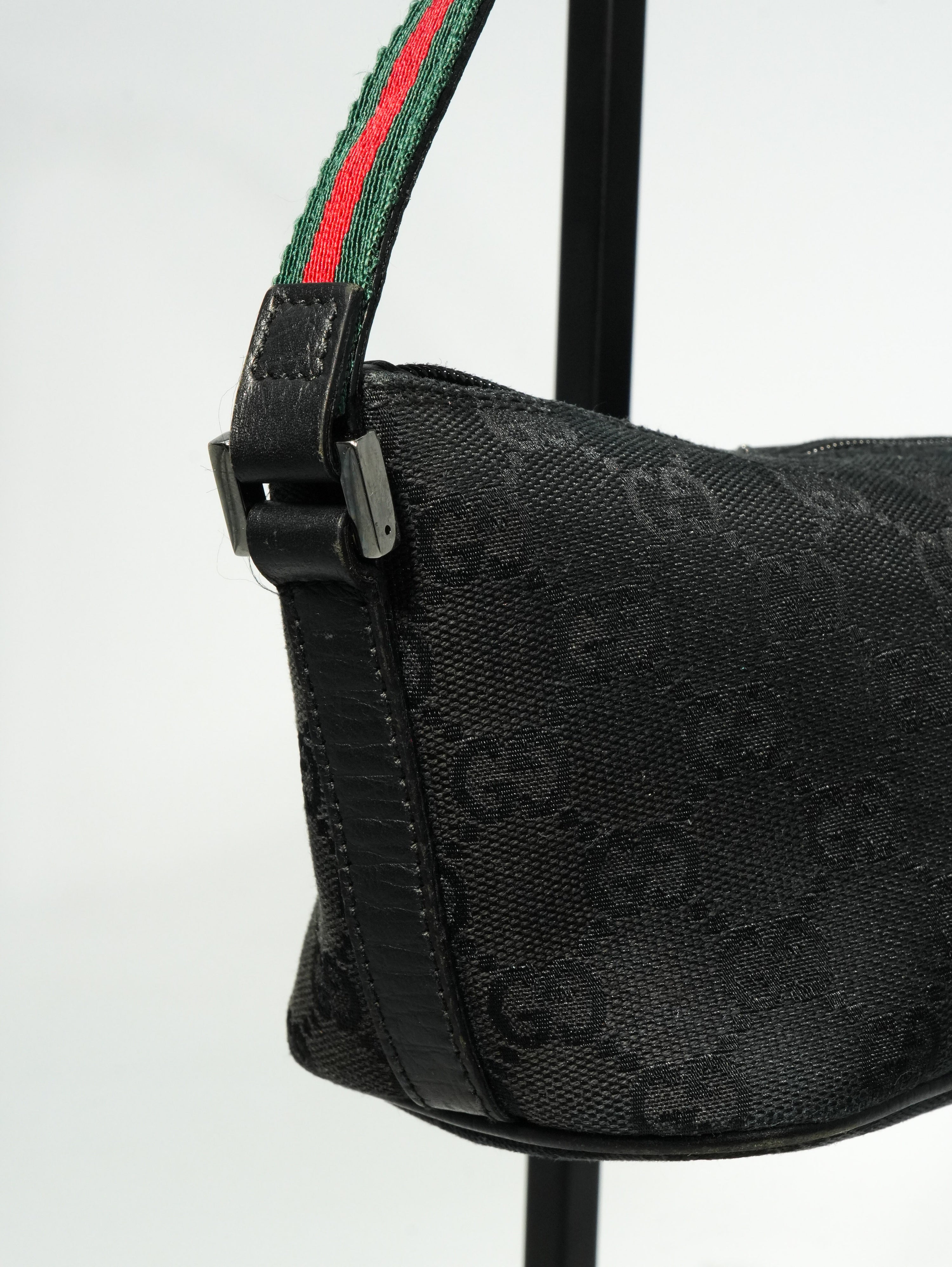 Gucci Boat Bag GG Wave