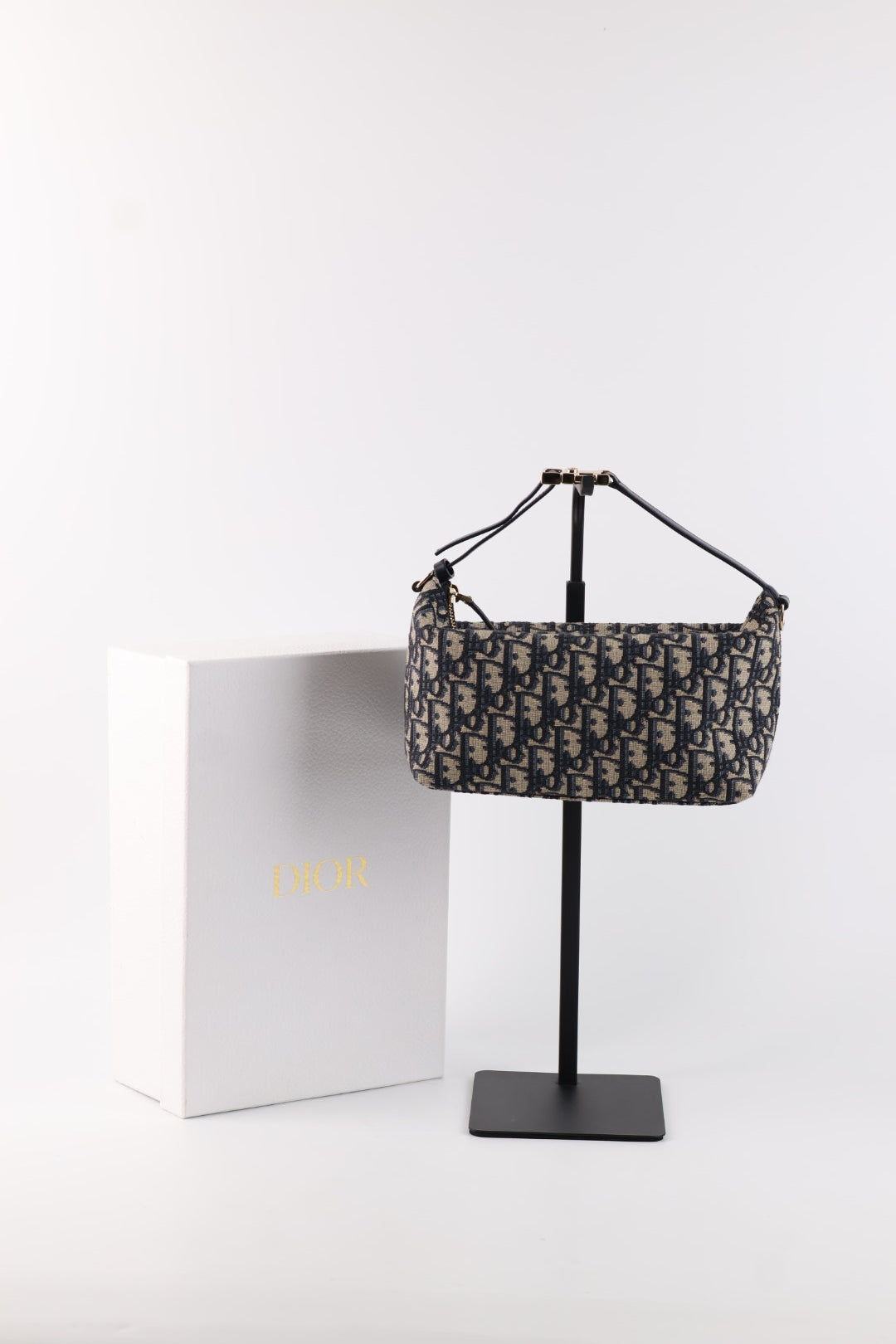 Dior Nomad Media Jacquard Oblique