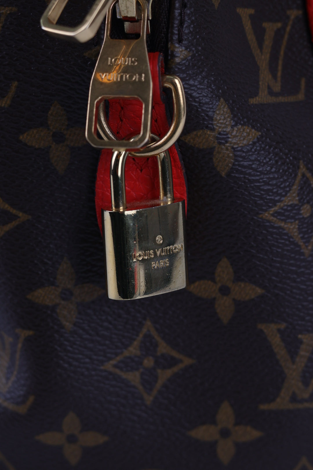 Louis Vuitton Retiro Monogram
