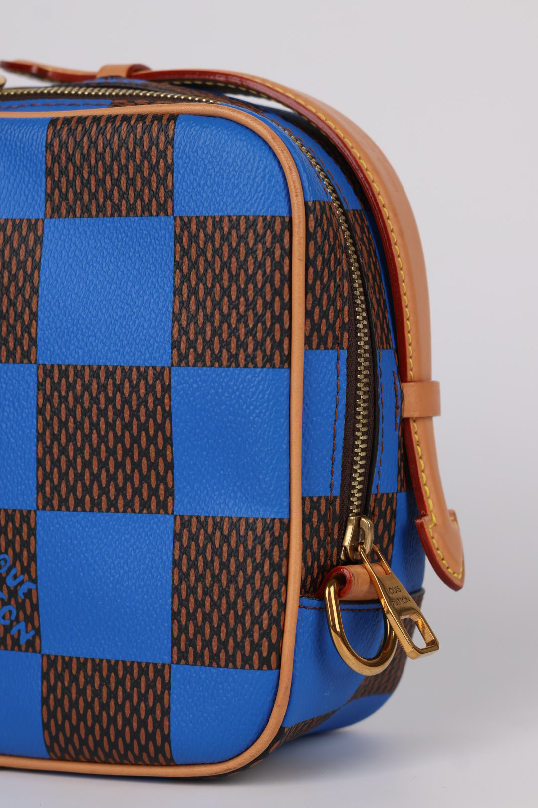 Louis Vuitton Chess Messenger Damier Pop