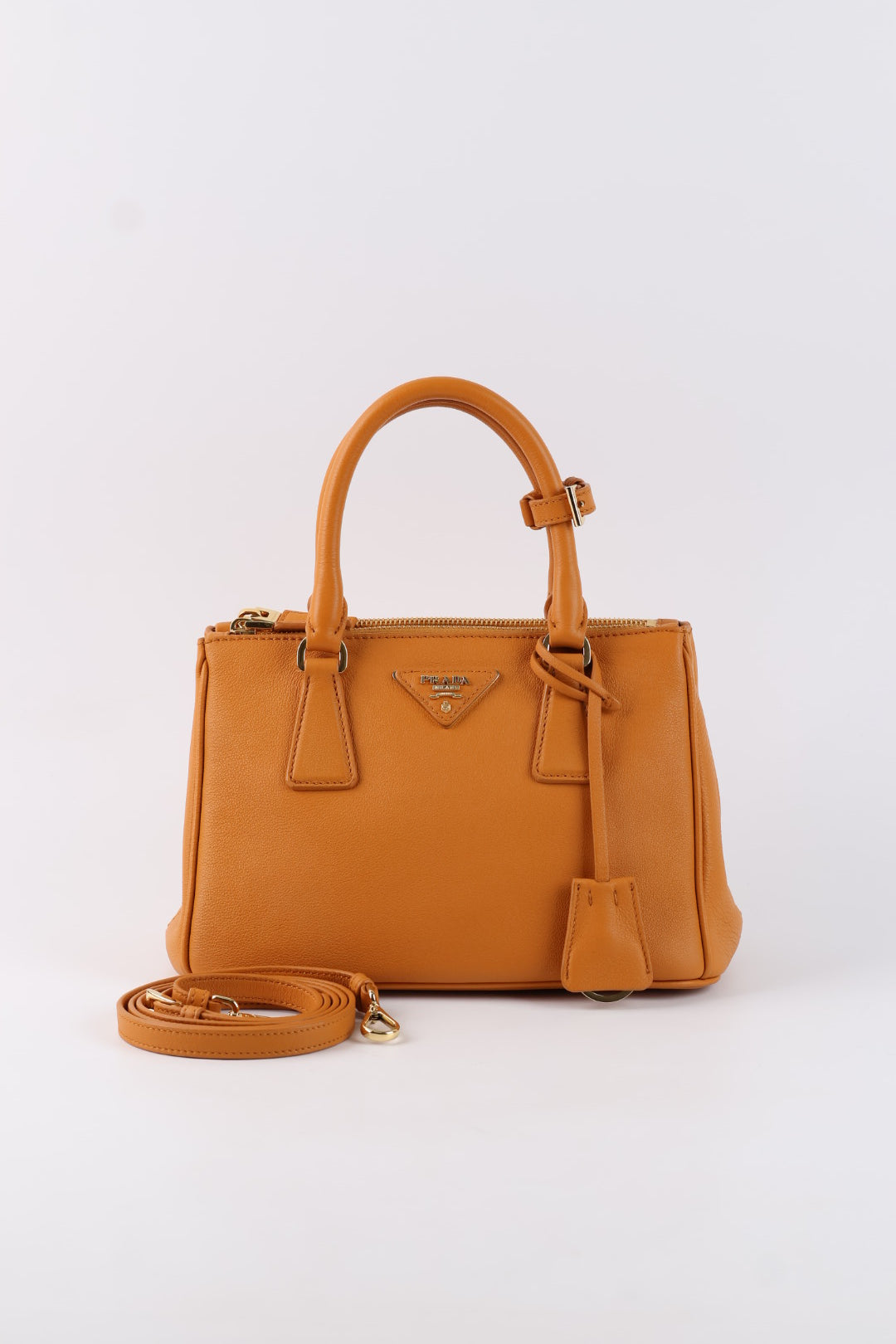 Prada Galleria Small in Pelle