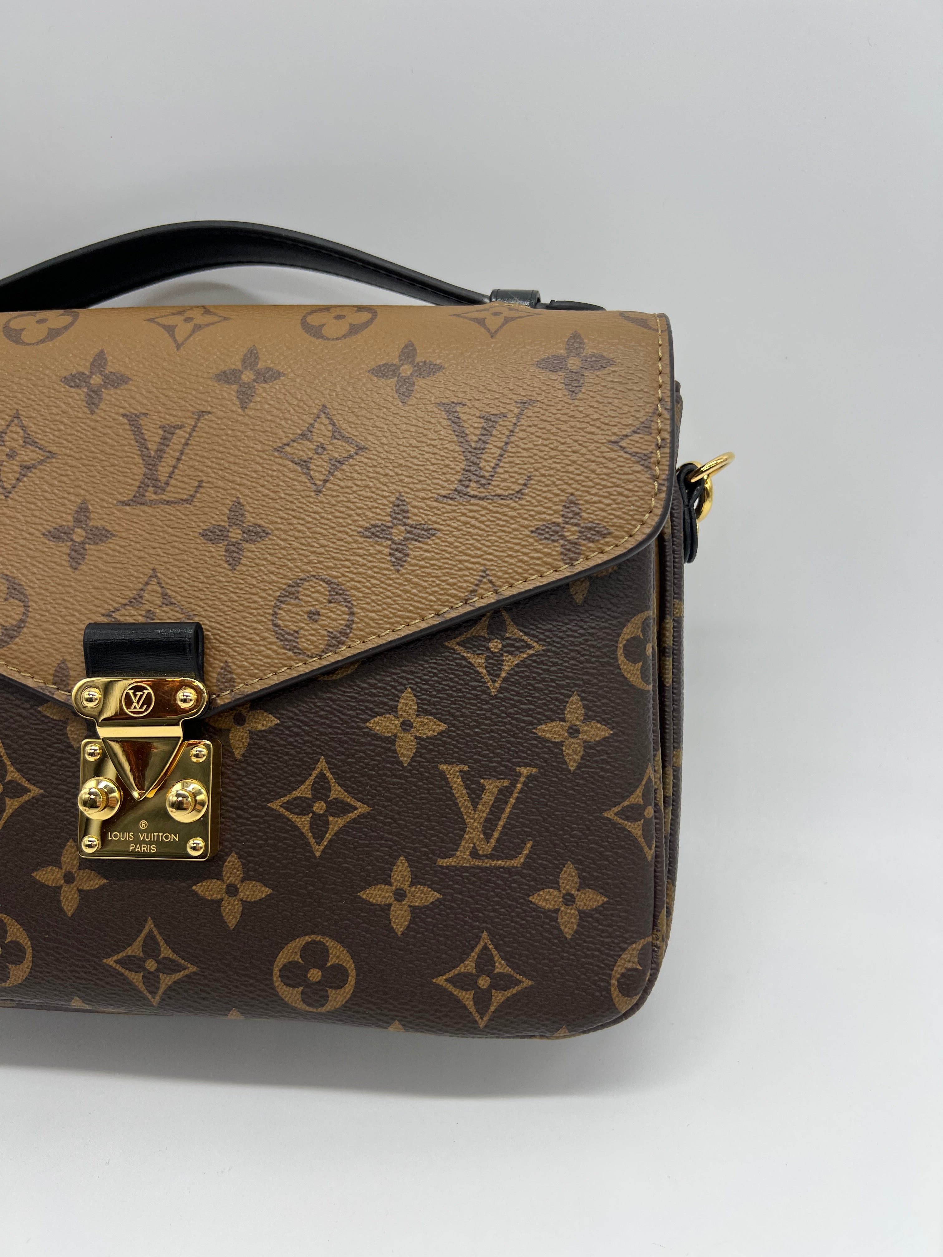 Louis Vuitton Métis Reverse