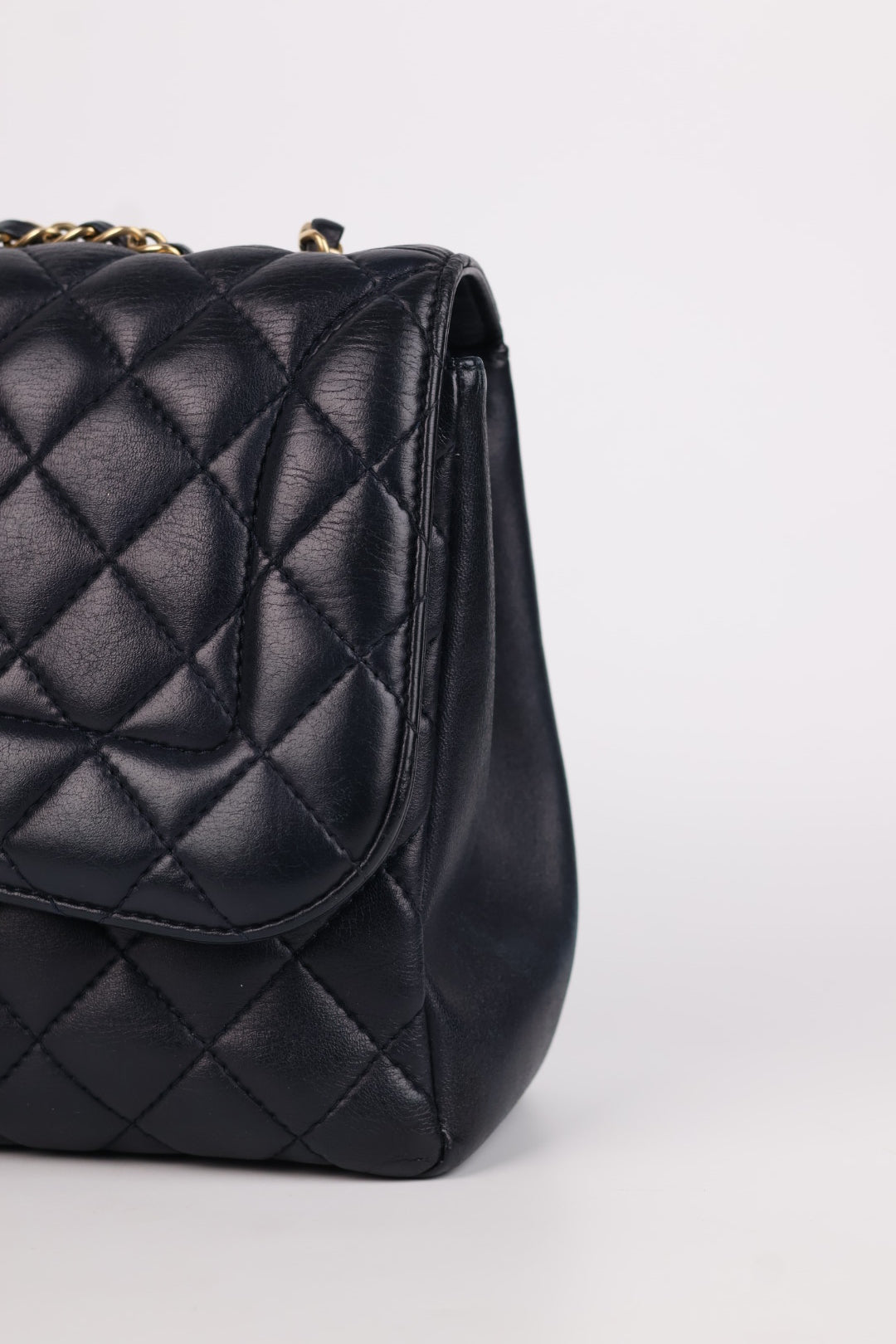 Chanel Madamoiselle Grande Matelassé