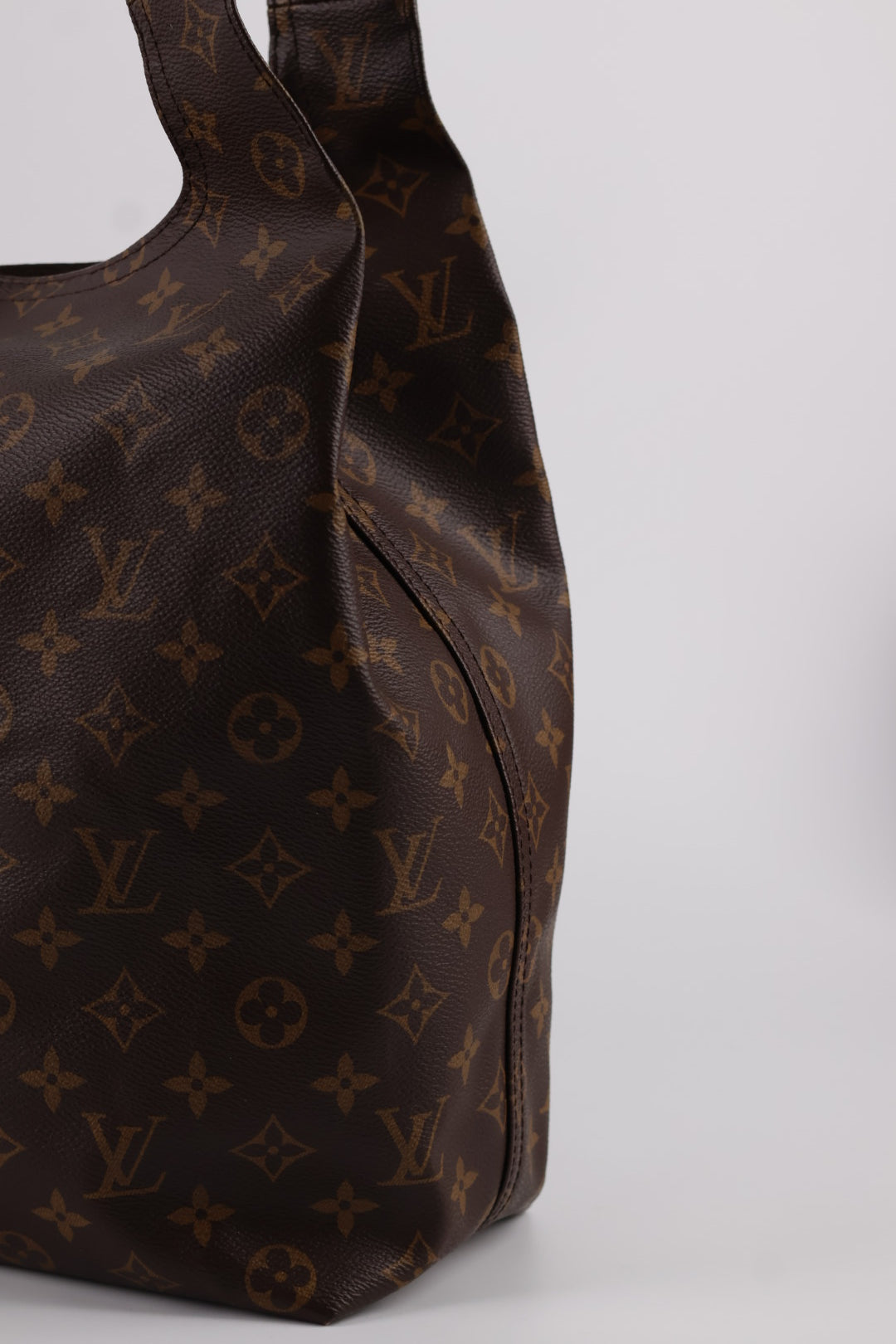 Louis Vuitton Atlantis GM Monogram