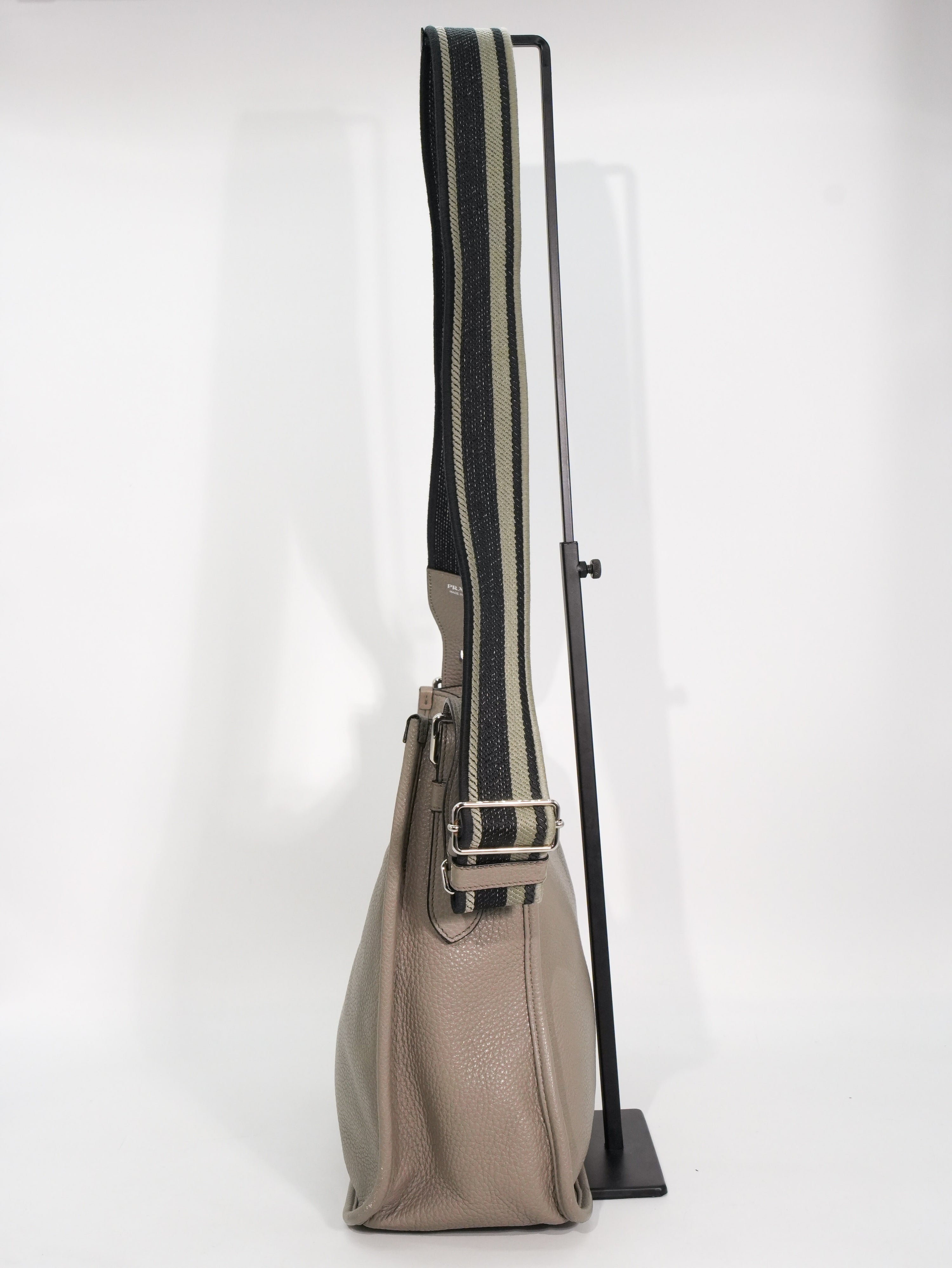 Prada Borsa a Tracolla in Pelle