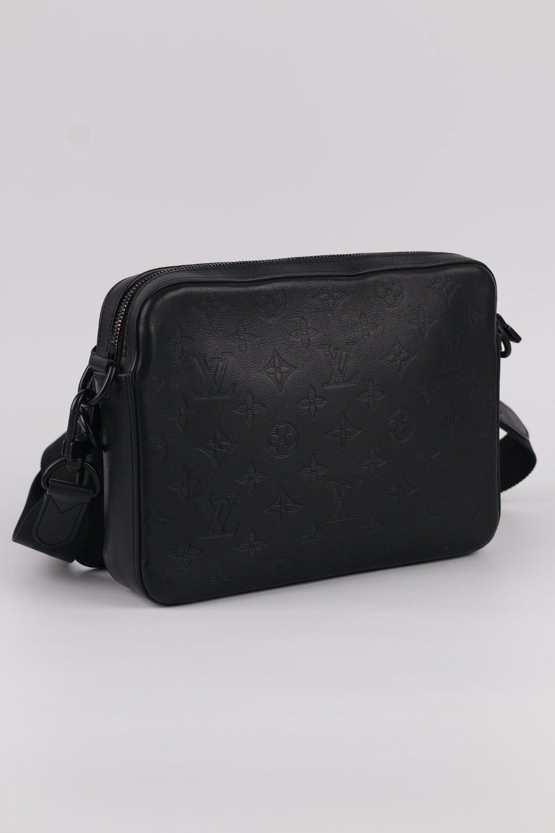 Louis Vuitton Trio Messenger Shadow