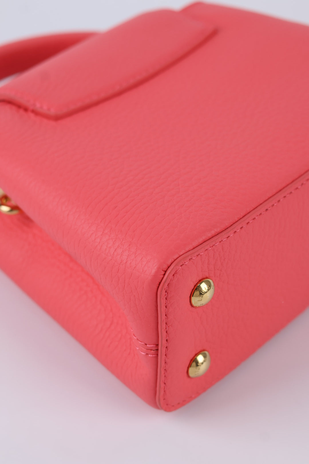 Louis Vuitton Capucines Mini Bloom