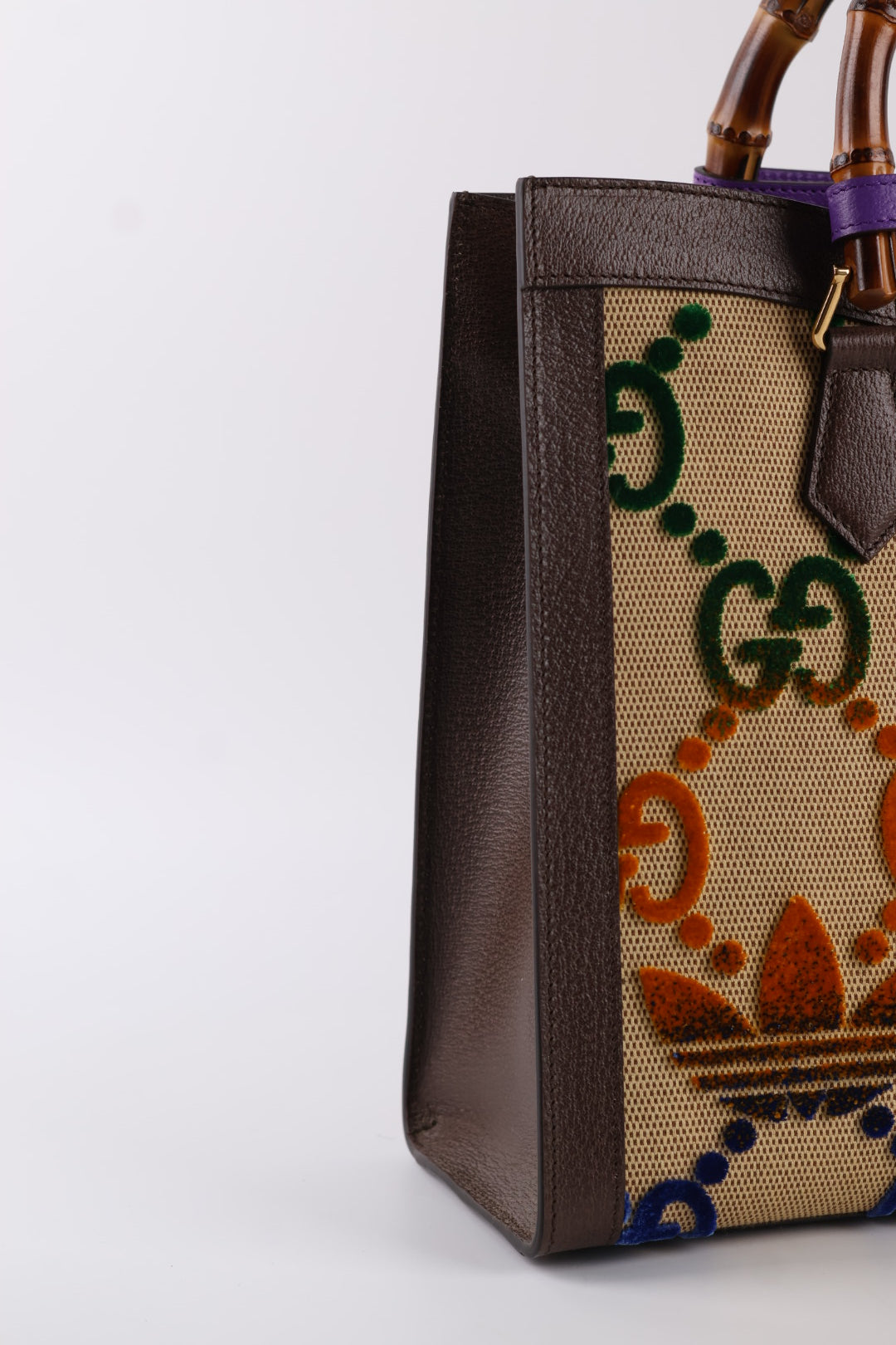 Gucci x Adidas Diana Media