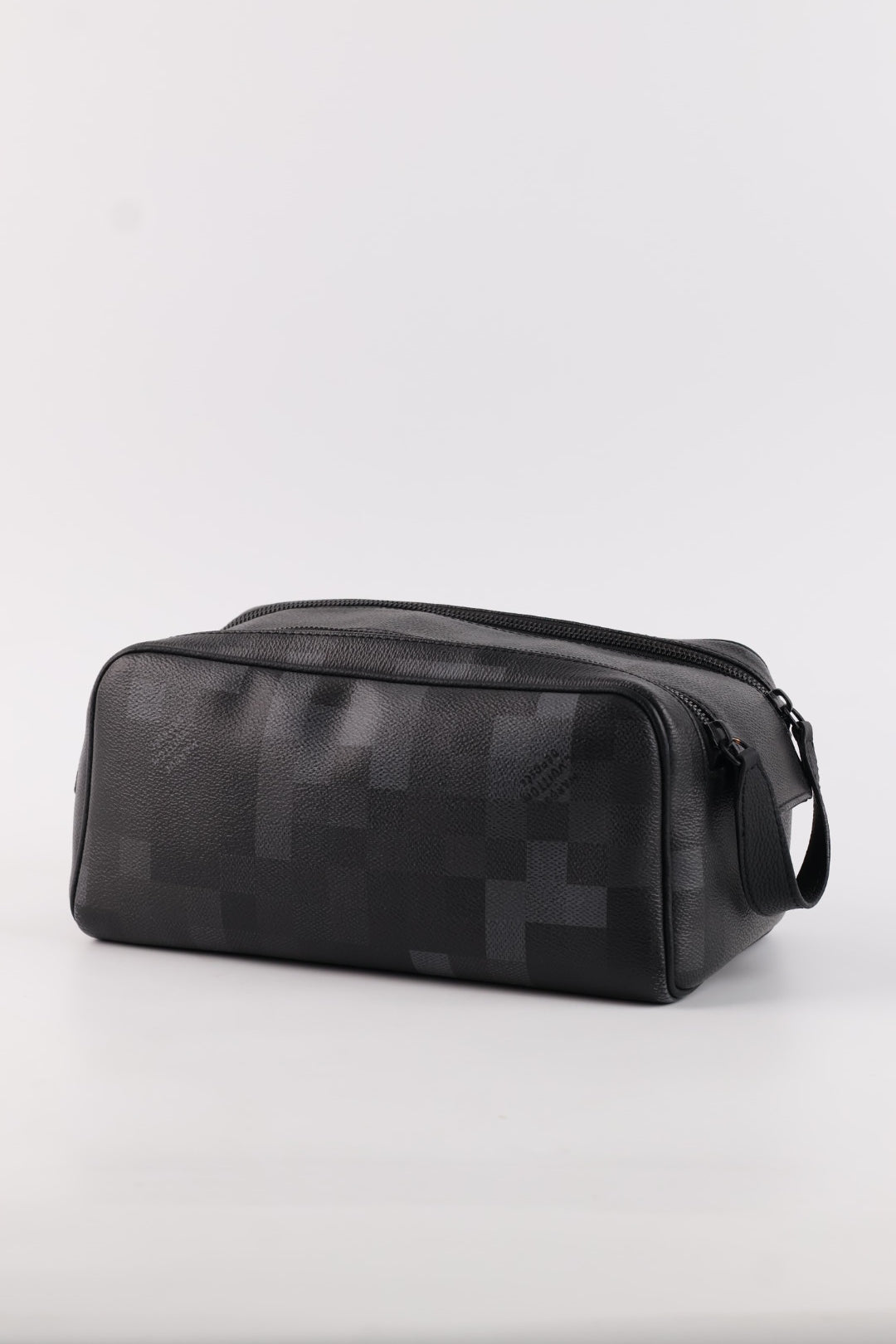 Louis Vuitton Toilette Dopp Kit Damoflage