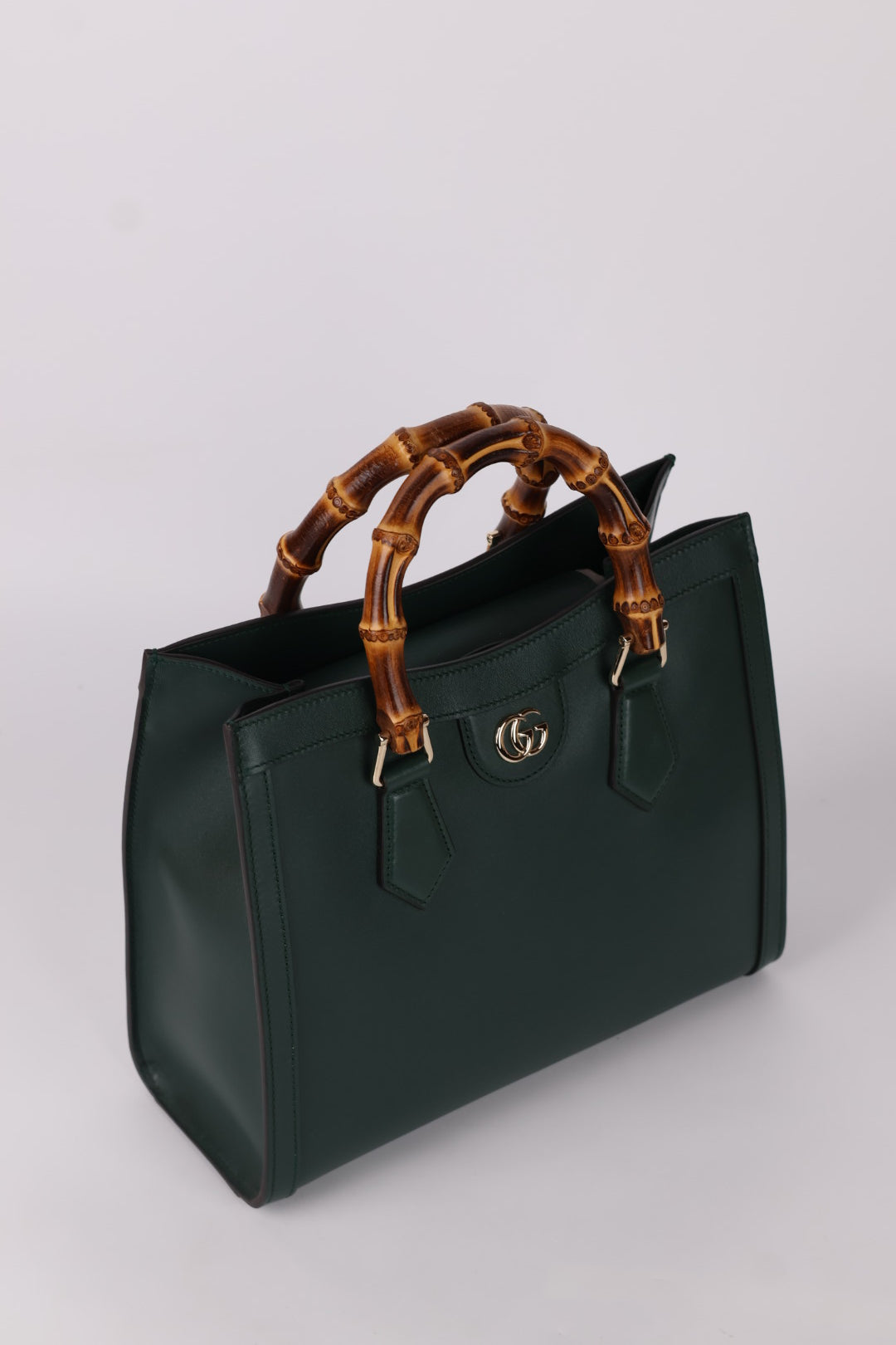 Gucci Diana Small in Pelle