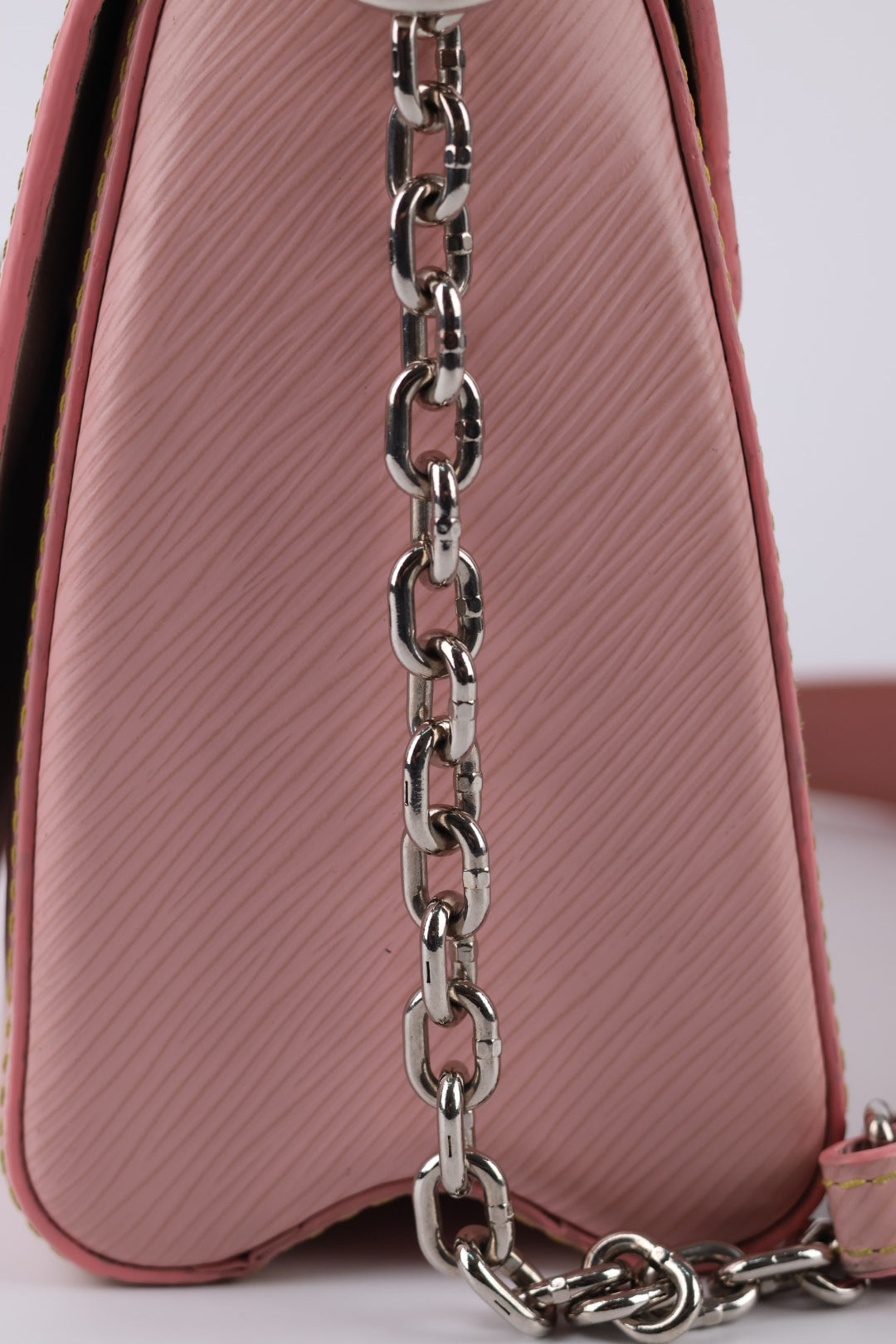 Louis Vuitton Twist MM EPI