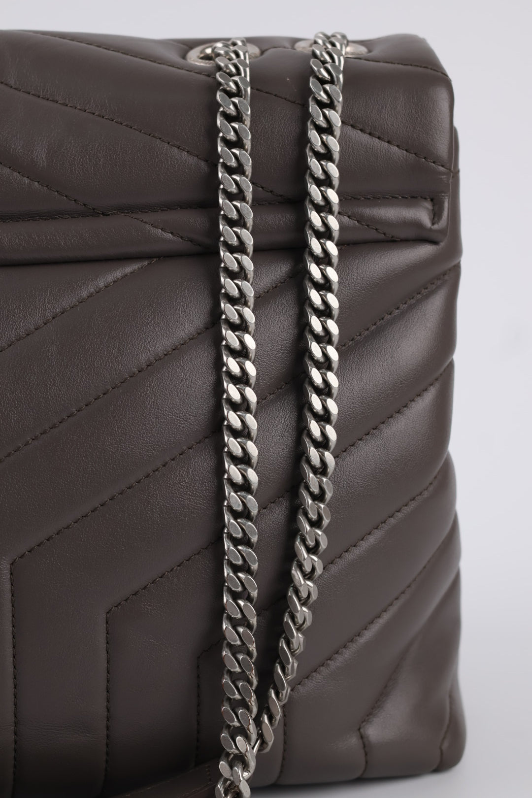 Saint Laurent Lou Lou Medium