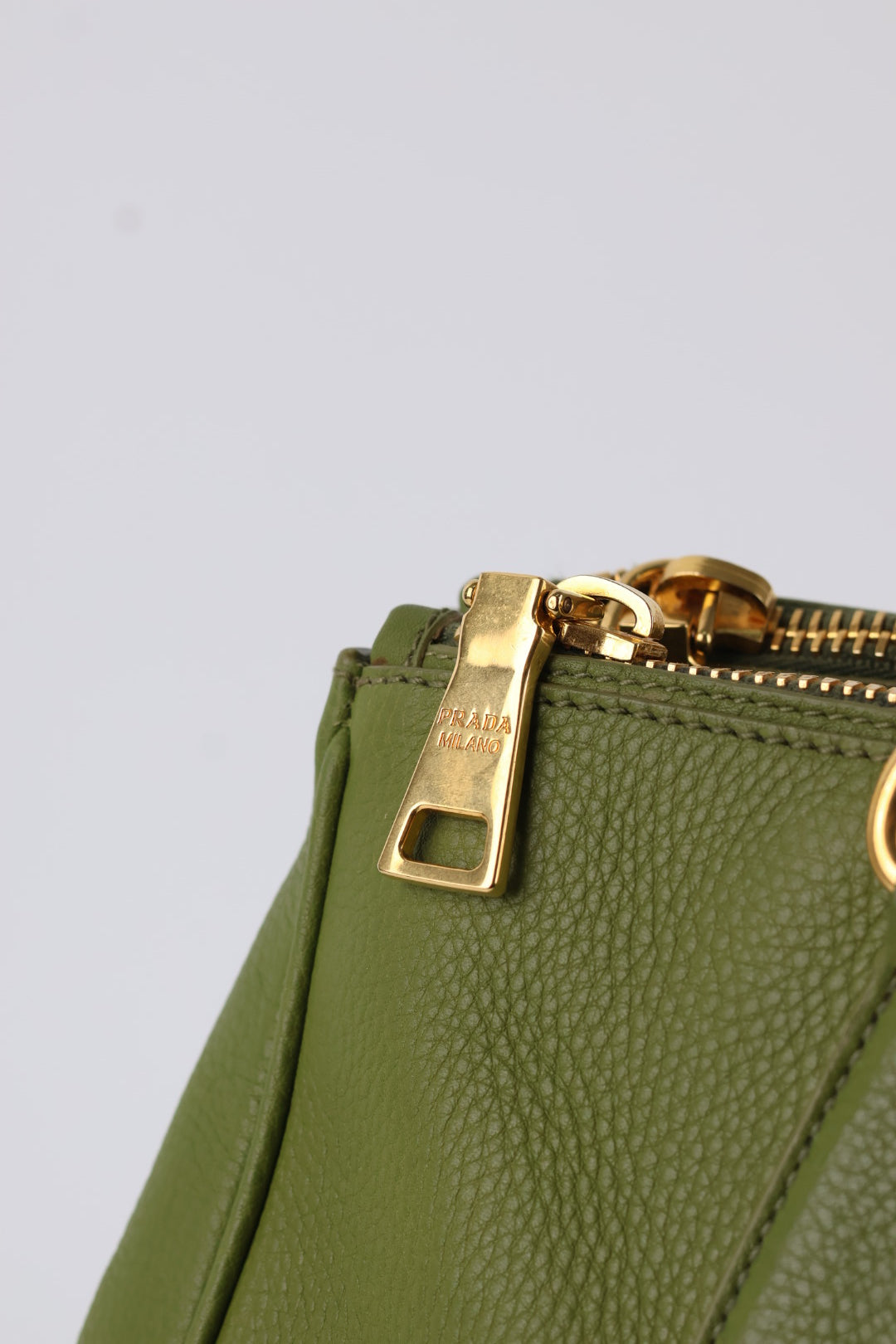 Prada Tote in Pelle Verde