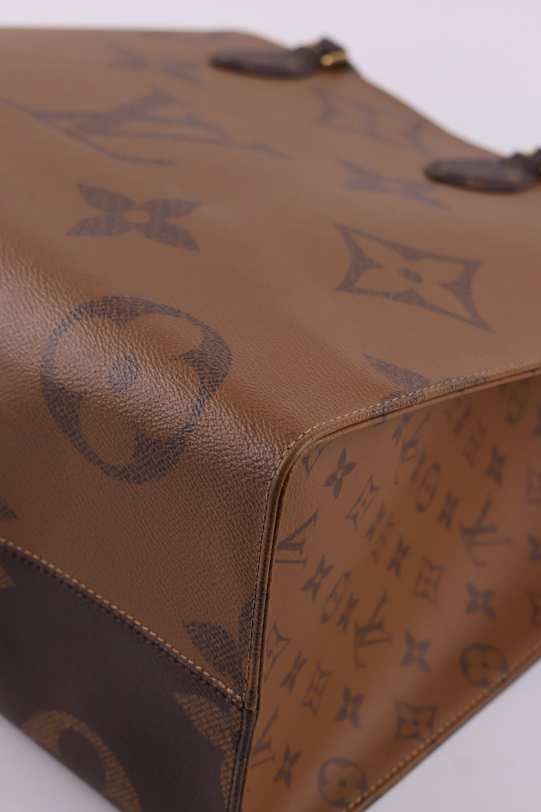 Louis Vuitton OnTheGo GM in Monogram
