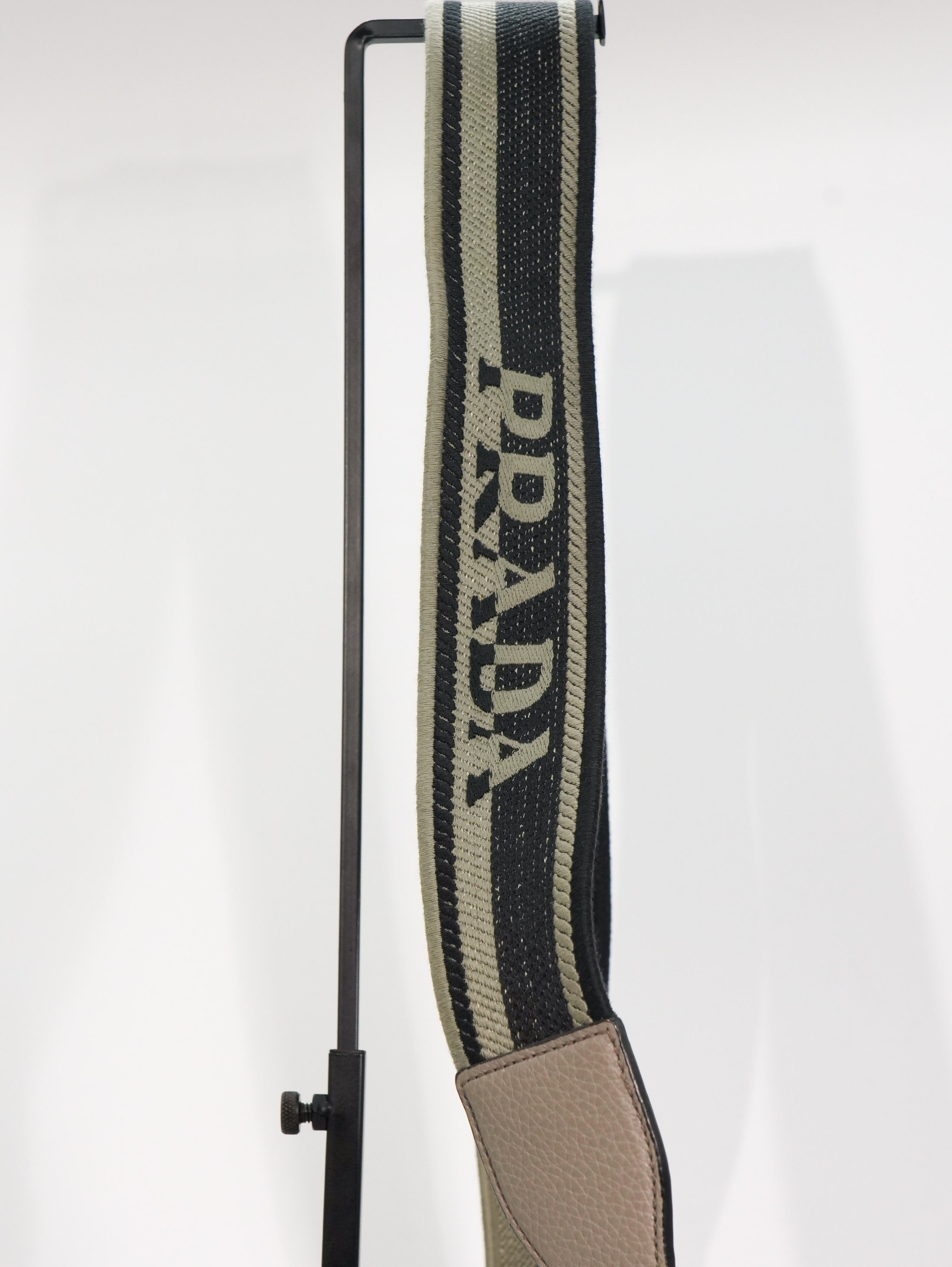 Prada Borsa a Tracolla in Pelle