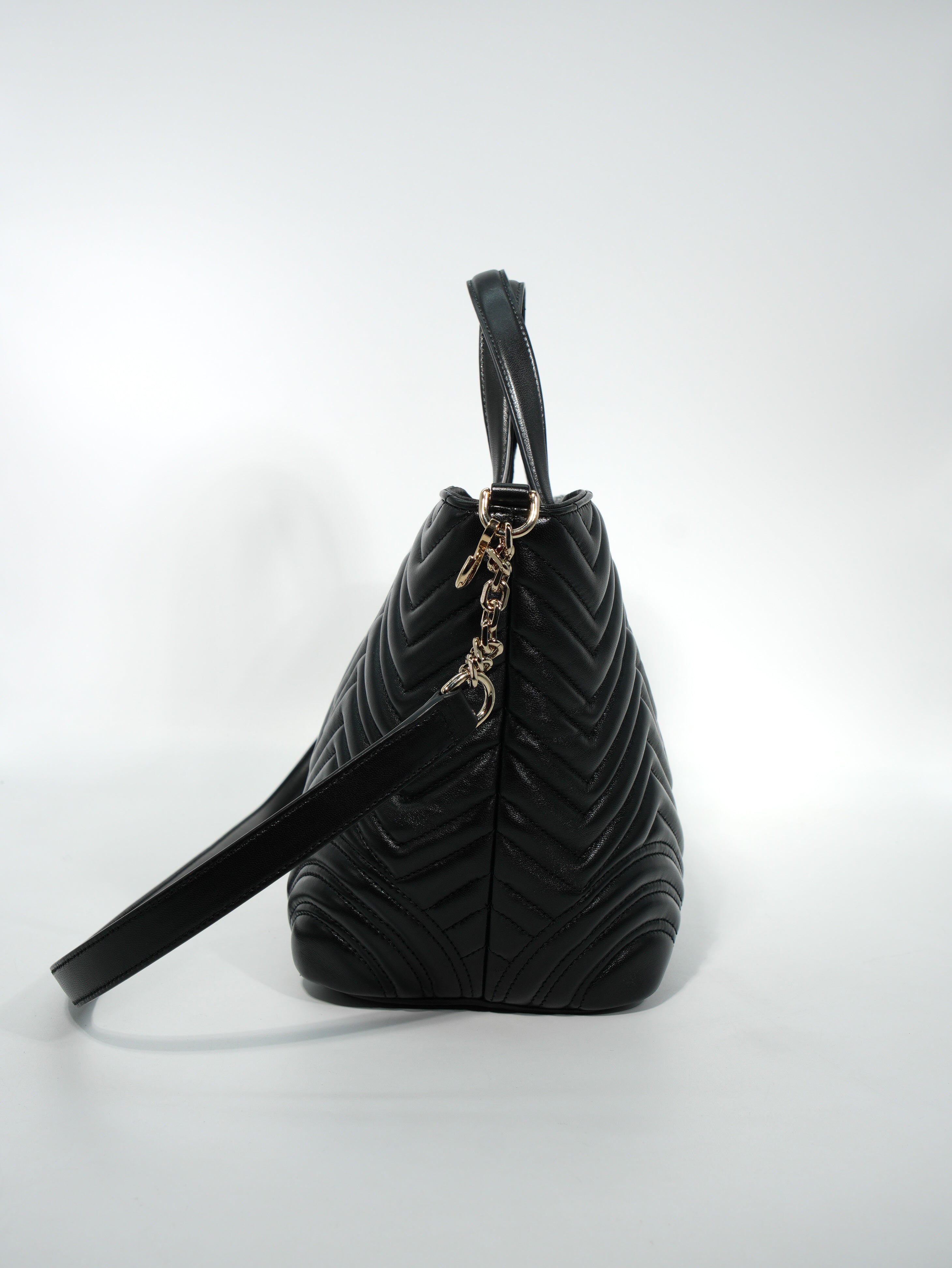 Gucci Shopping Betty Media