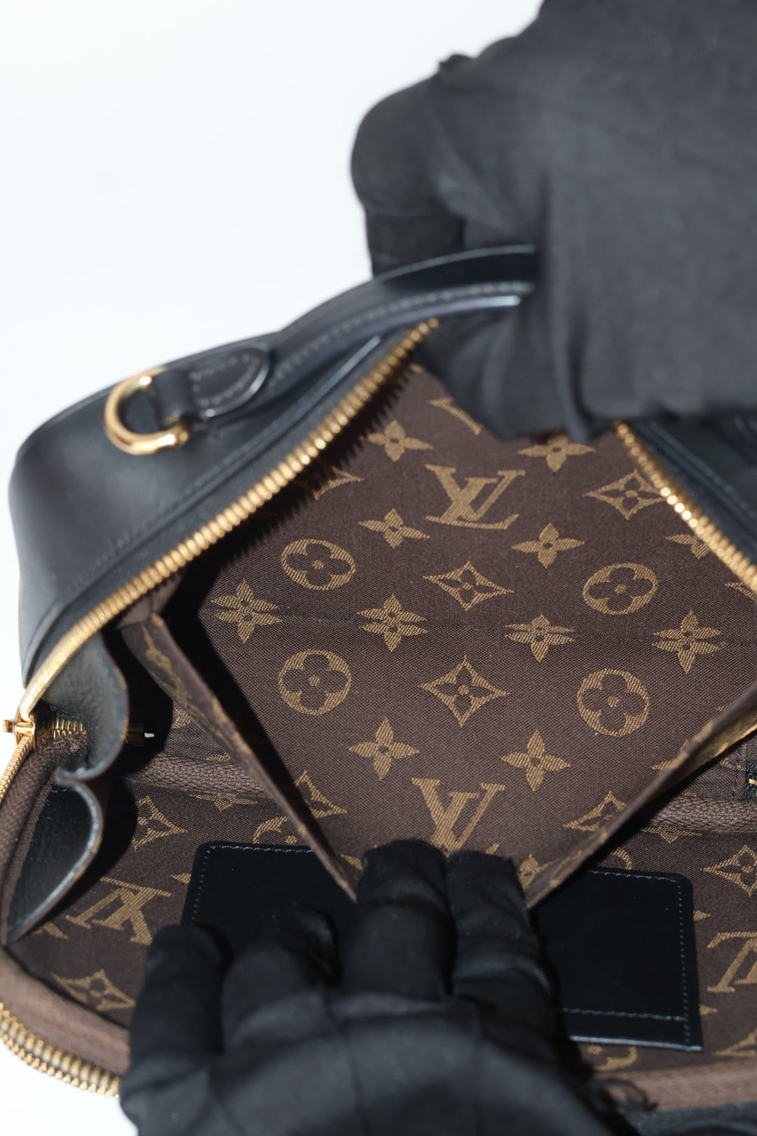 Louis Vuitton Utility Empreinte