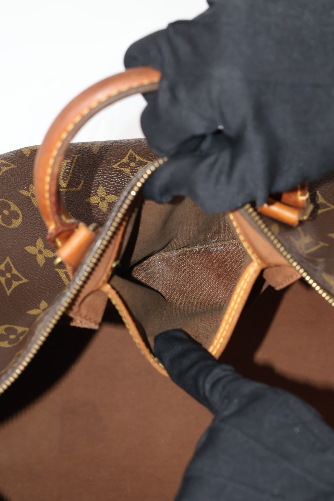 Louis Vuitton Speedy 40 Monogram