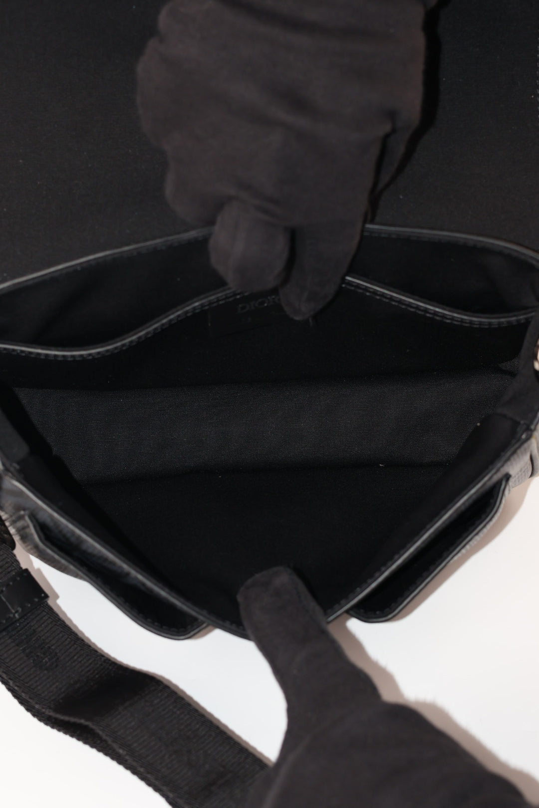 Dior Messenger Hit the Road Diamond