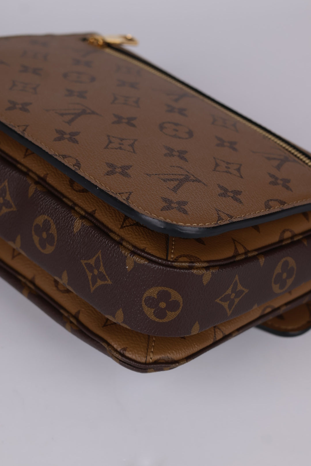 Louis Vuitton Métis Reverse