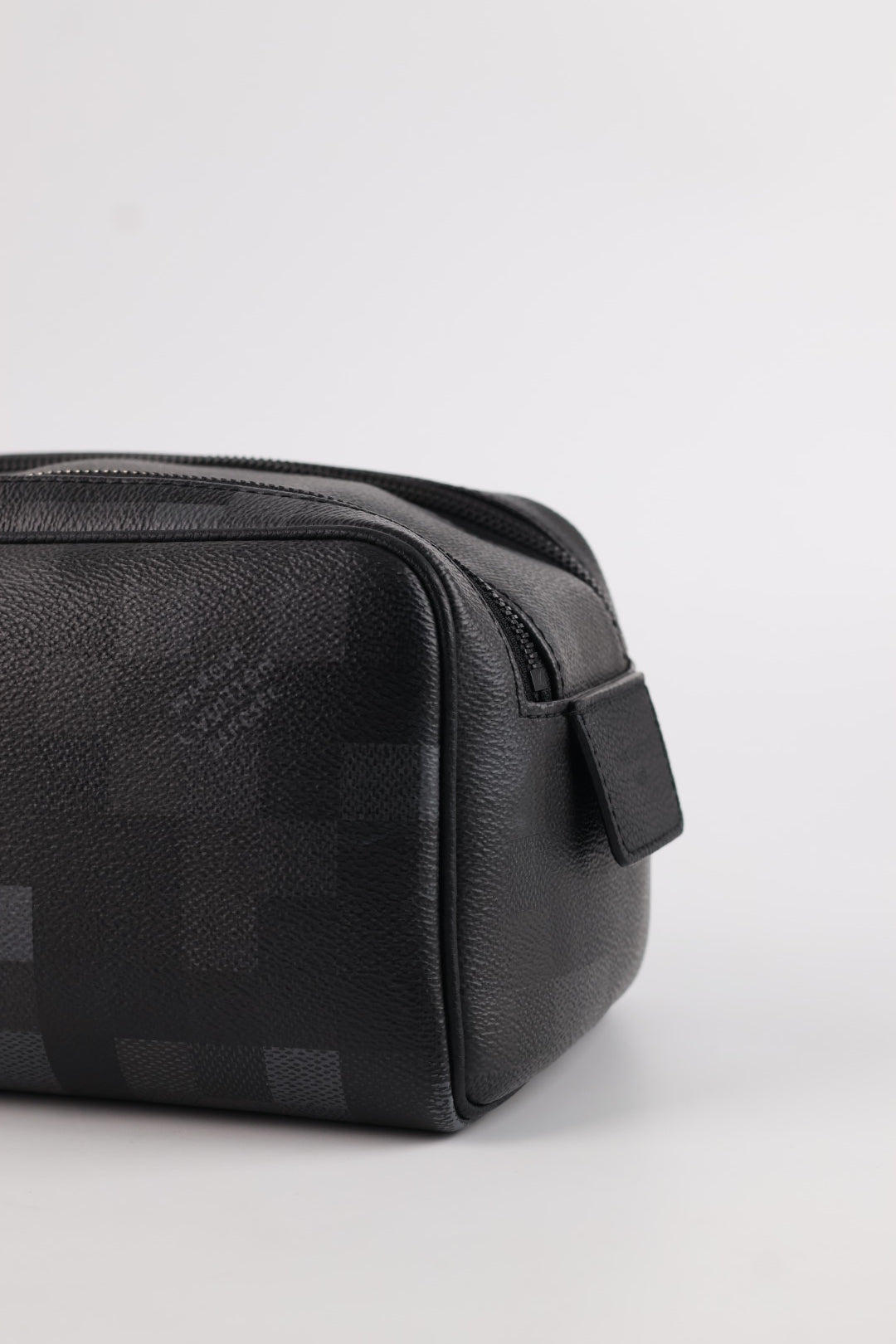 Louis Vuitton Toilette Dopp Kit Damoflage