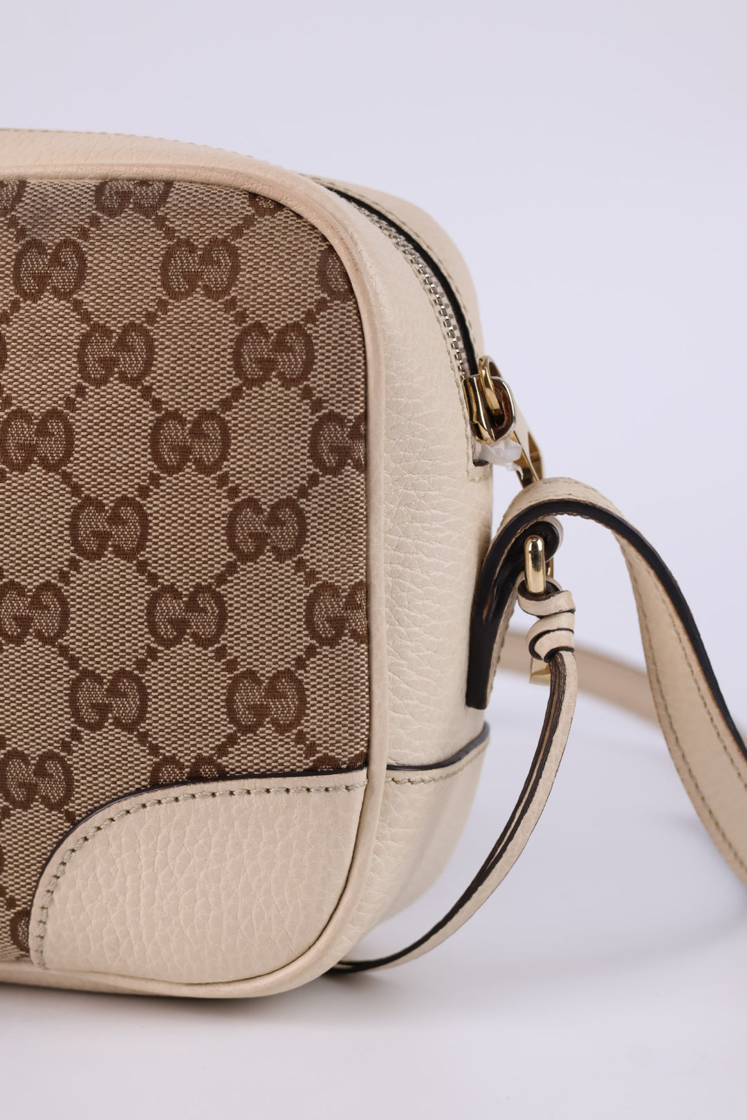 Gucci Camera Bag GG Wave