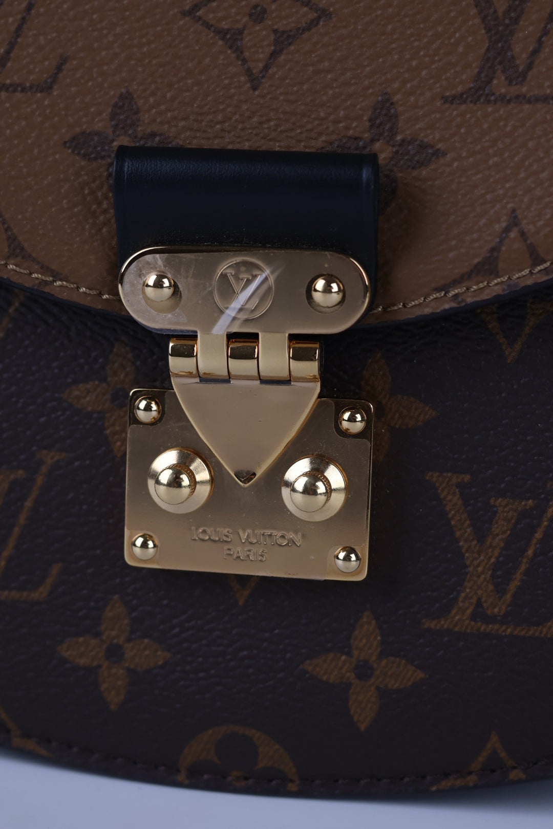 Louis Vuitton Tilsit Monogram