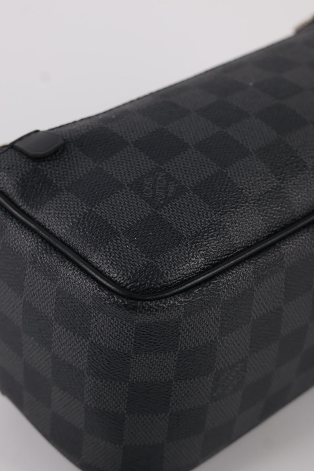 Louis Vuitton Pouch Toilette Damier Graphite