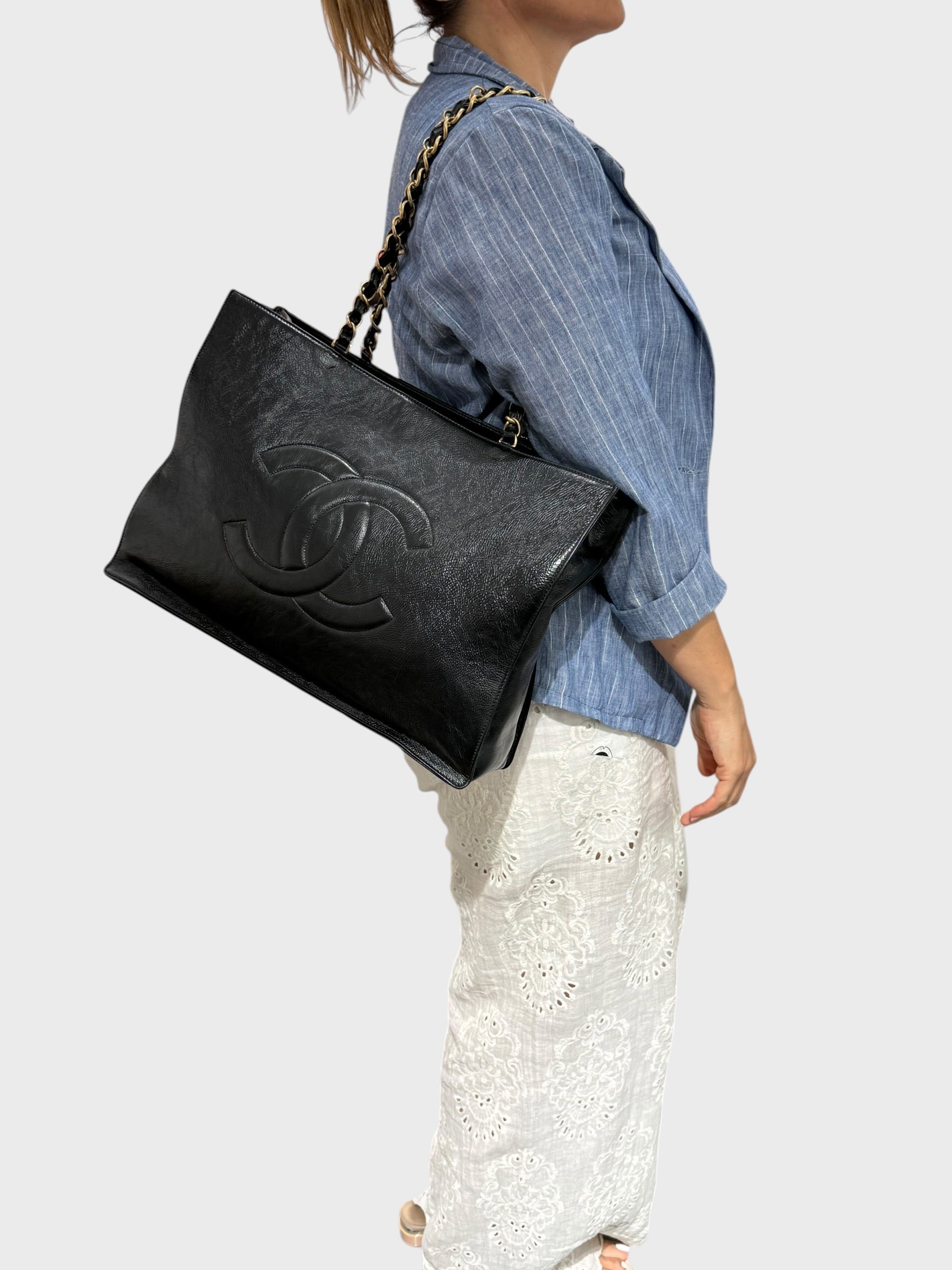 Chanel Maxi Shopping in Pelle