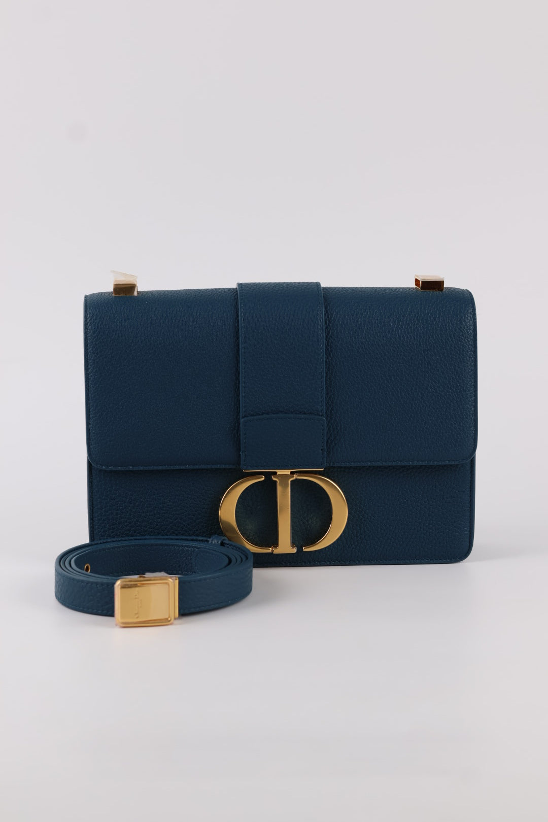 Dior Montaigne in Pelle Martellata