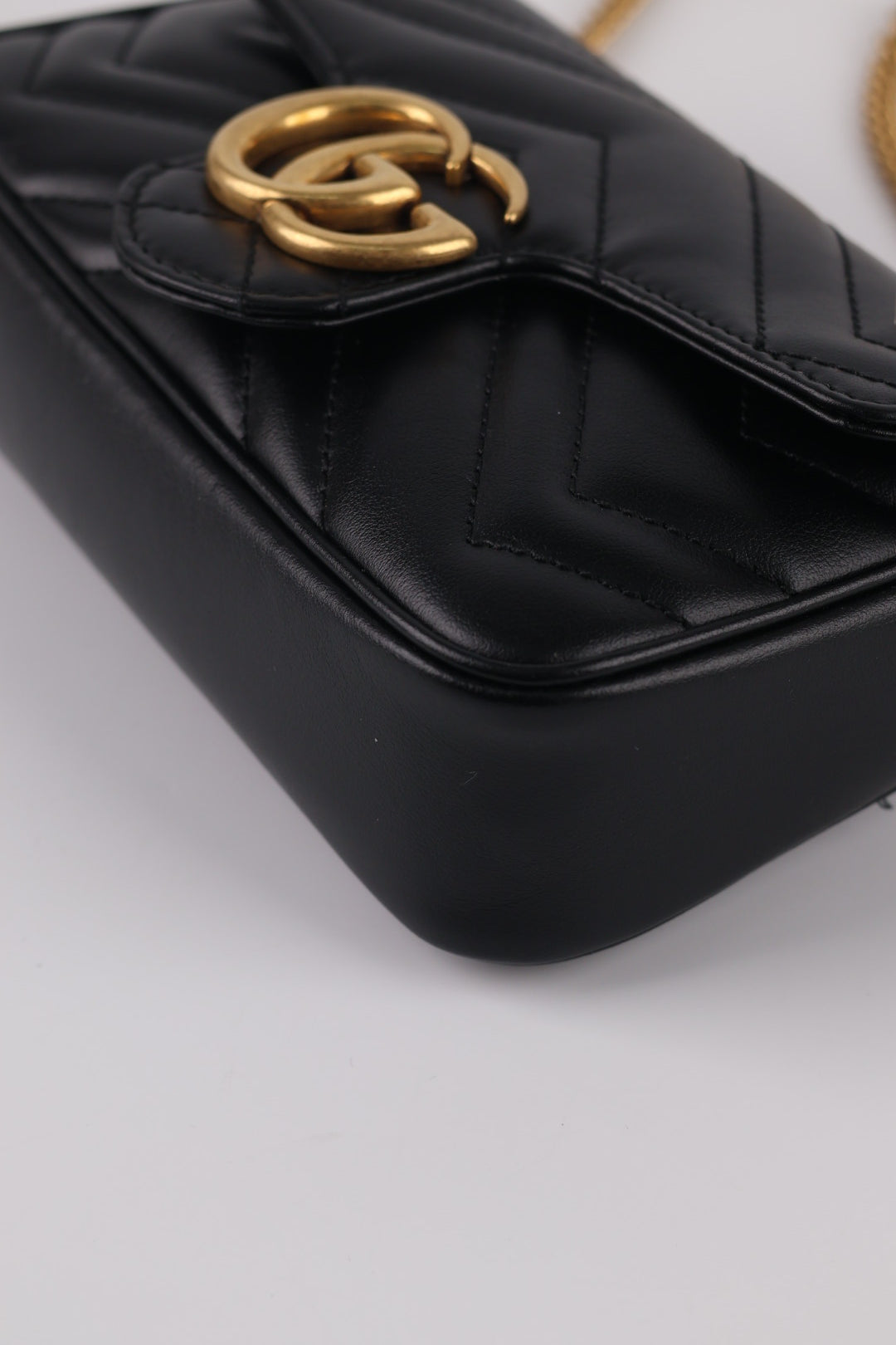 Gucci GG Super Mini Marmont