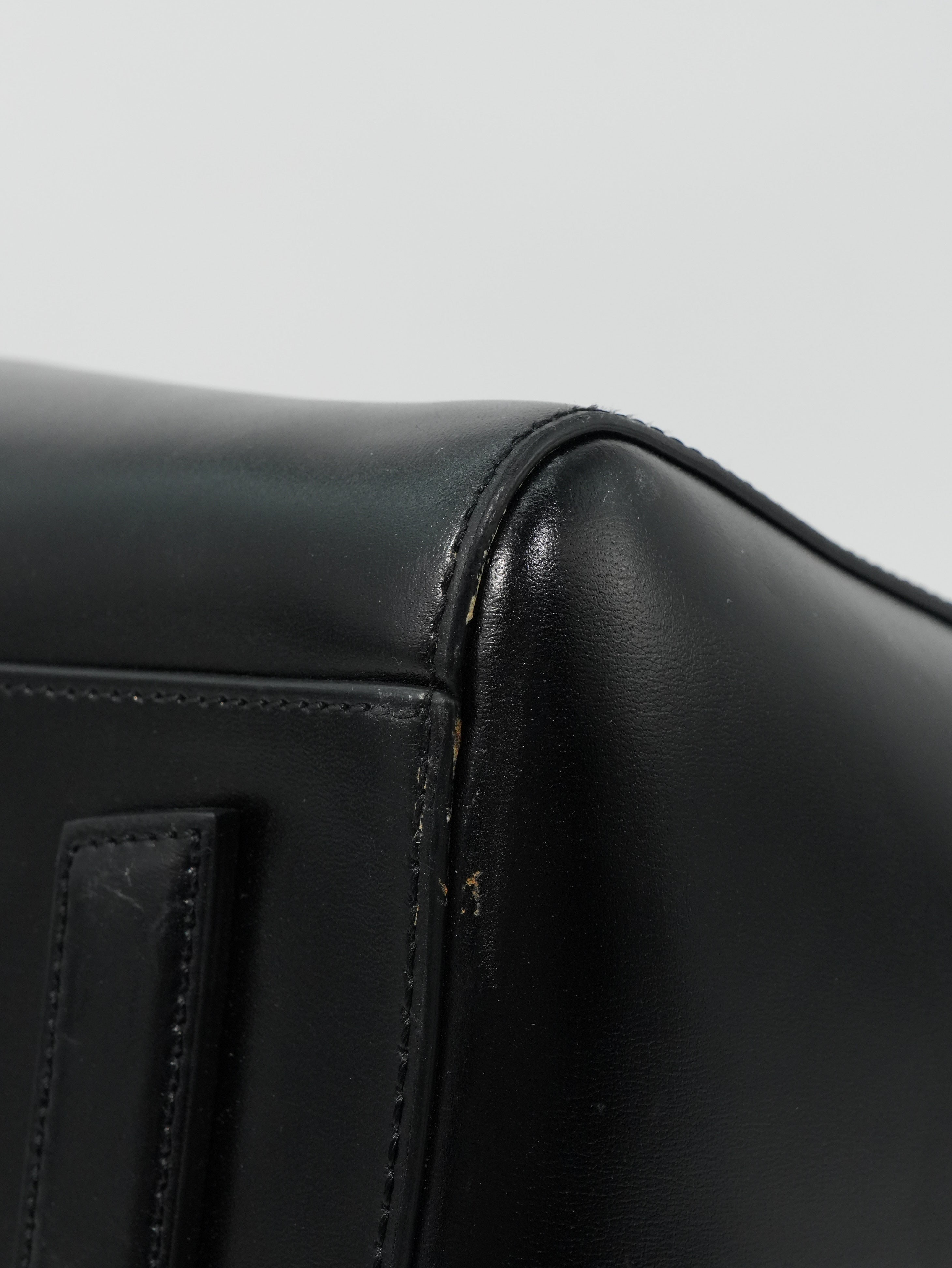 Givenchy Antigona Media