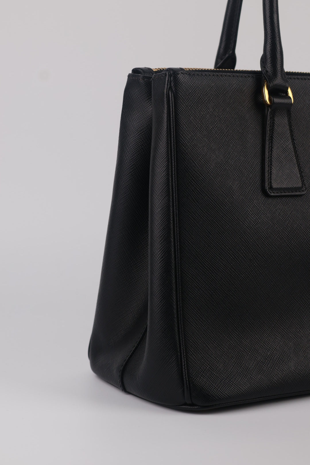 Prada Galleria Media Saffiano