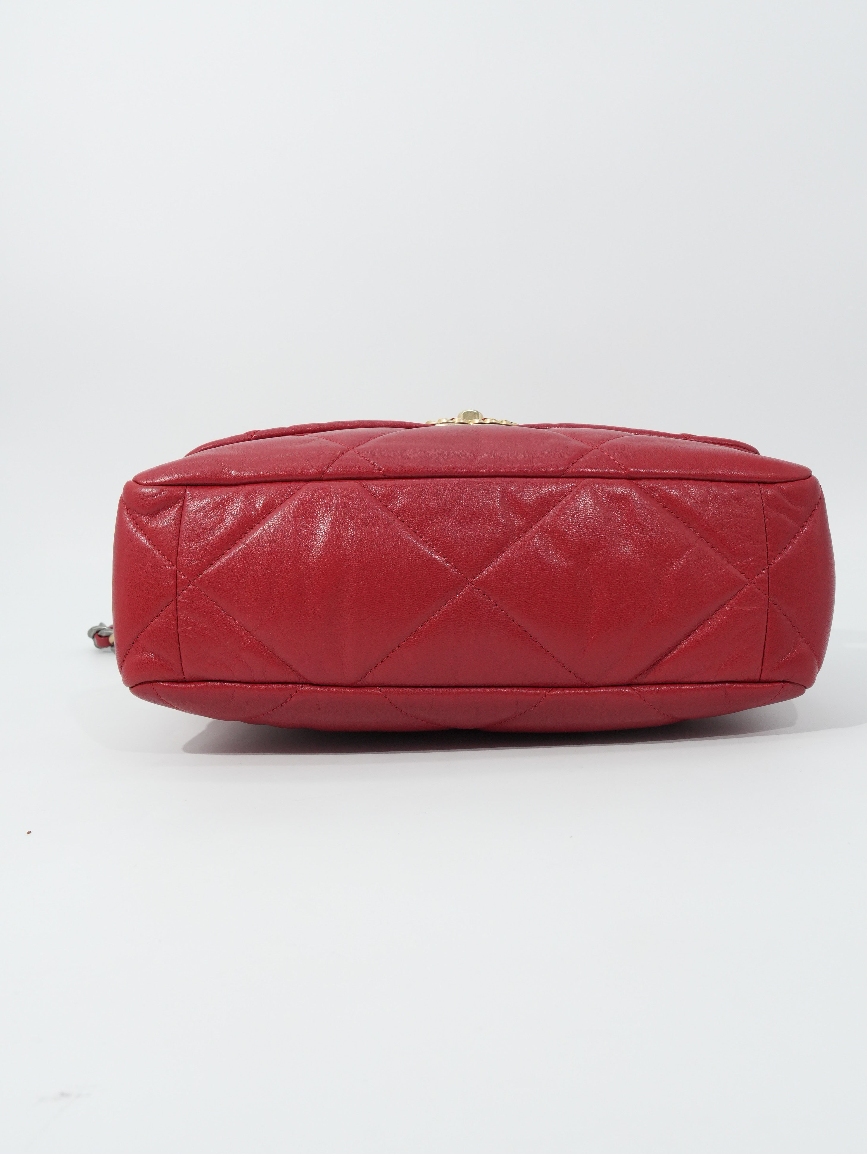 Chanel 19 Large in Pelle d’Agnello